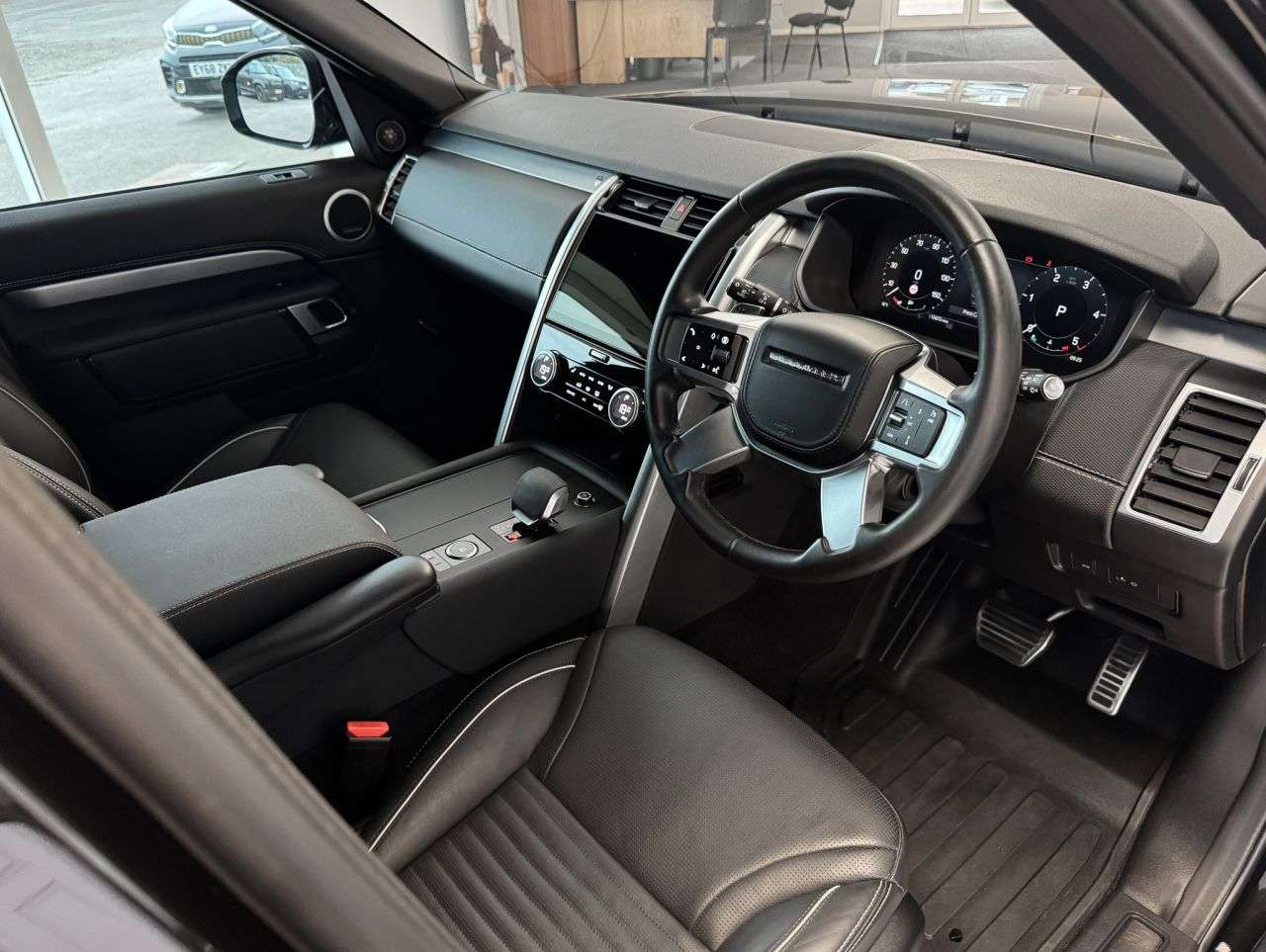 2026 LAND ROVER DISCOVERY 2026 LAND ROVER DISCOVERY