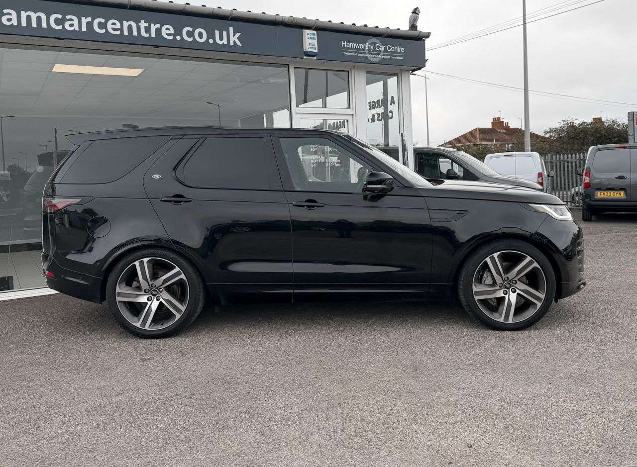 A 2023 LAND ROVER DISCOVERY 3.0 D300 Dynamic HSE 5 SEAT OPTION SUV (300 ps) DEPLOYABLE TOW BAR+ADAPTIVE A 2023 LAND ROVER DISCOVERY 3.0 D300 Dynamic HSE 5 SEAT OPTION SUV (300 ps) DEPLOYABLE TOW BAR+ADAPTIVE