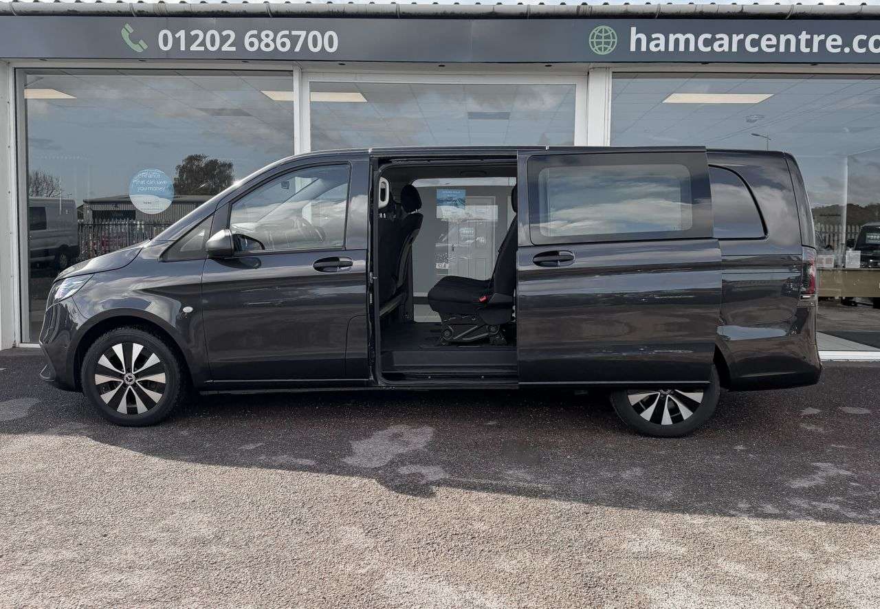 A 2025 MERCEDES-BENZ VITO 2.0 119 CDI SELECT Crew Van Double Cab G-Tronic RWD L3 (190 ps) NAV THROUGH A 2025 MERCEDES-BENZ VITO 2.0 119 CDI SELECT Crew Van Double Cab G-Tronic RWD L3 (190 ps) NAV THROUGH