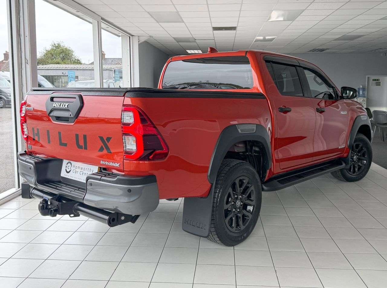A 2023 TOYOTA HILUX 2.8 D-4D Invincible X NO VAT Pickup Double Cab Auto 4WD (204 ps) SAT NAV+AI A 2023 TOYOTA HILUX 2.8 D-4D Invincible X NO VAT Pickup Double Cab Auto 4WD (204 ps) SAT NAV+AI
