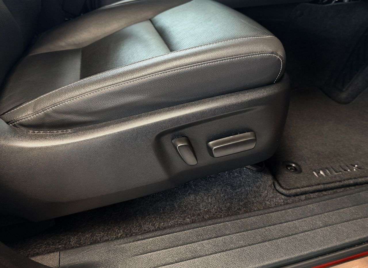 2023 TOYOTA HILUX 2023 TOYOTA HILUX