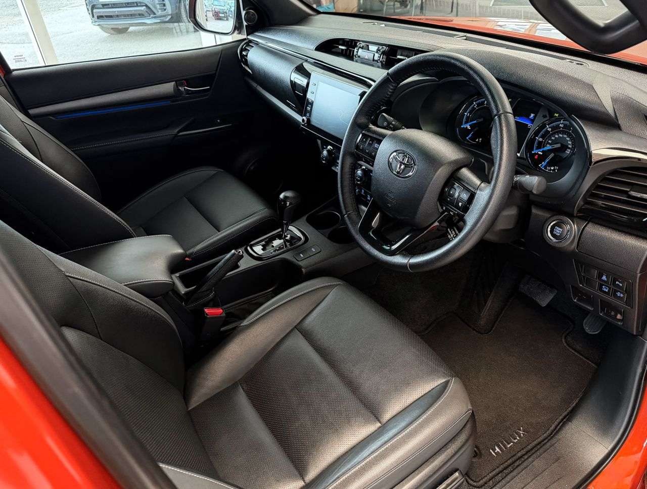 A 2023 TOYOTA HILUX 2.8 D-4D Invincible X NO VAT Pickup Double Cab Auto 4WD (204 ps) SAT NAV+AI A 2023 TOYOTA HILUX 2.8 D-4D Invincible X NO VAT Pickup Double Cab Auto 4WD (204 ps) SAT NAV+AI