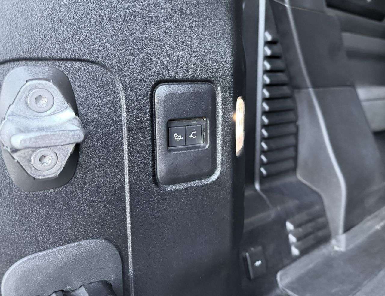 2023 LAND ROVER DEFENDER 90 2023 LAND ROVER DEFENDER 90
