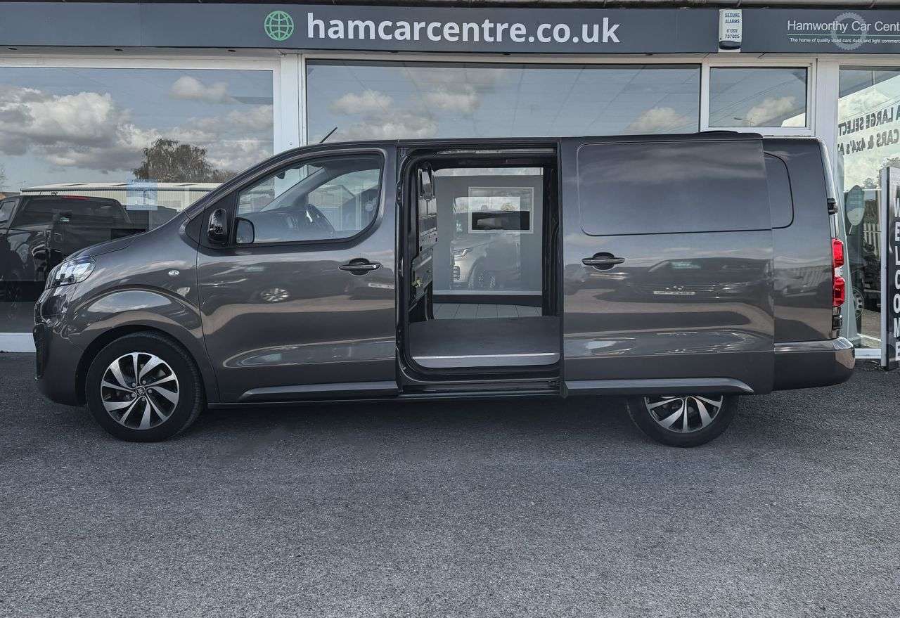 A 2022 FIAT SCUDO 2.0 Multijet Business Panel Van Diesel LWB NO VAT (180 ps) A 2022 FIAT SCUDO 2.0 Multijet Business Panel Van Diesel LWB NO VAT (180 ps)