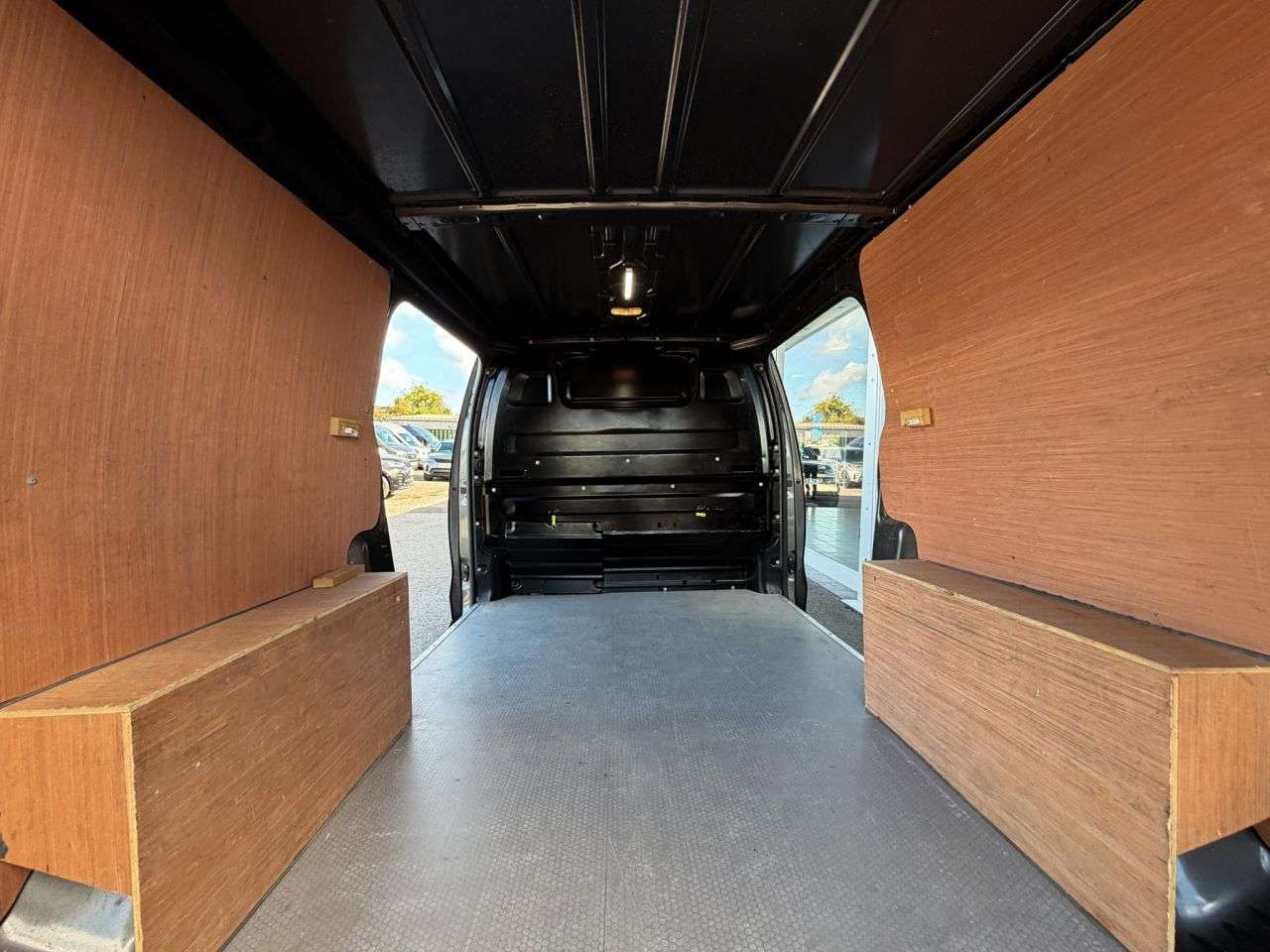 A 2022 FIAT SCUDO 2.0 Multijet Business Panel Van Diesel LWB NO VAT (180 ps) A 2022 FIAT SCUDO 2.0 Multijet Business Panel Van Diesel LWB NO VAT (180 ps)
