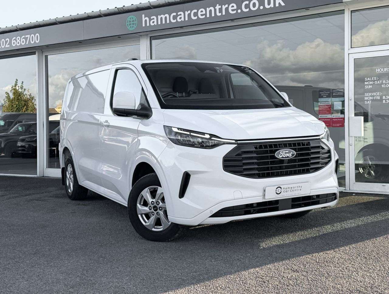 A 2025 FORD TRANSIT CUSTOM 2.0 280 EcoBlue Limited Panel Van 5dr Diesel Manual L1 H1 Euro 6 (s/s) (136 A 2025 FORD TRANSIT CUSTOM 2.0 280 EcoBlue Limited Panel Van 5dr Diesel Manual L1 H1 Euro 6 (s/s) (136