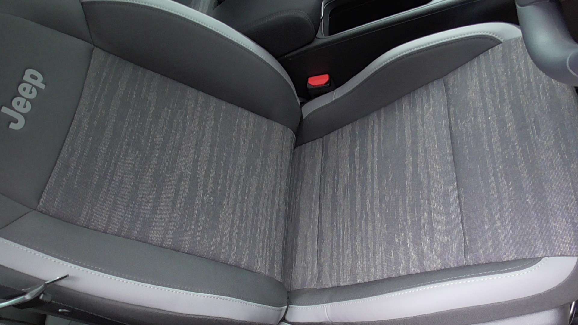 null JEEP AVENGER null JEEP AVENGER