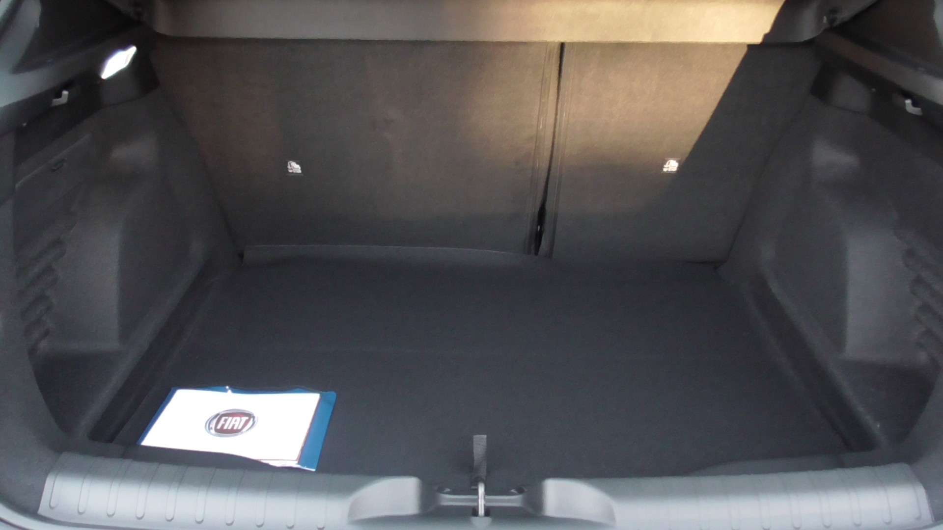 2025 FIAT 600 2025 FIAT 600