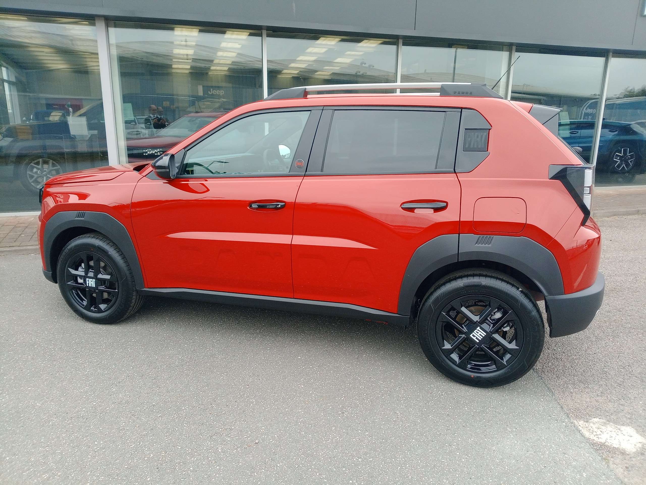 A 2026 FIAT GRAND PANDA Icon Hybrid 100 hp Automatic 5 Dr A 2026 FIAT GRAND PANDA Icon Hybrid 100 hp Automatic 5 Dr