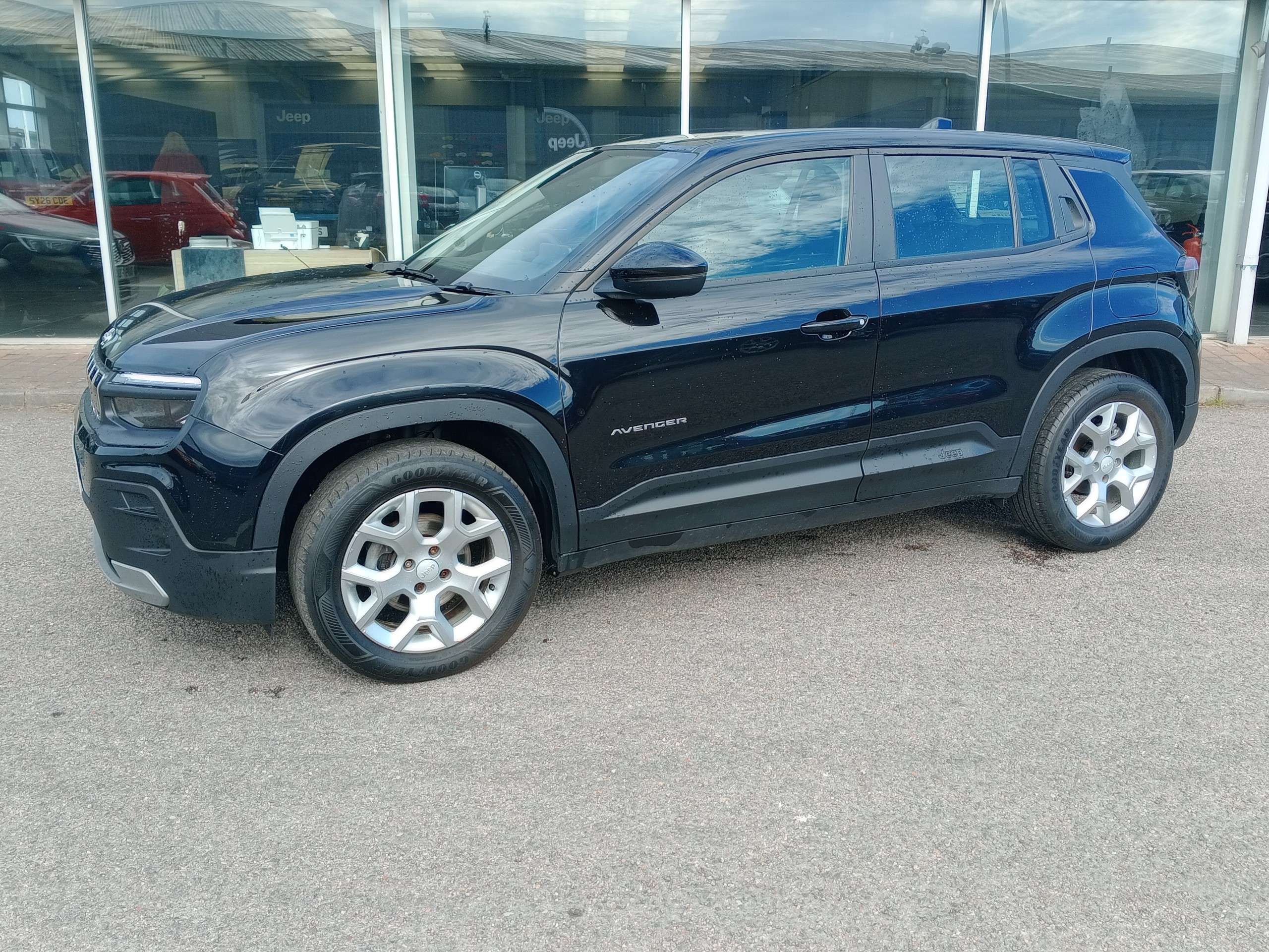 A 2024 JEEP AVENGER 1.2 Altitude 5dr A 2024 JEEP AVENGER 1.2 Altitude 5dr