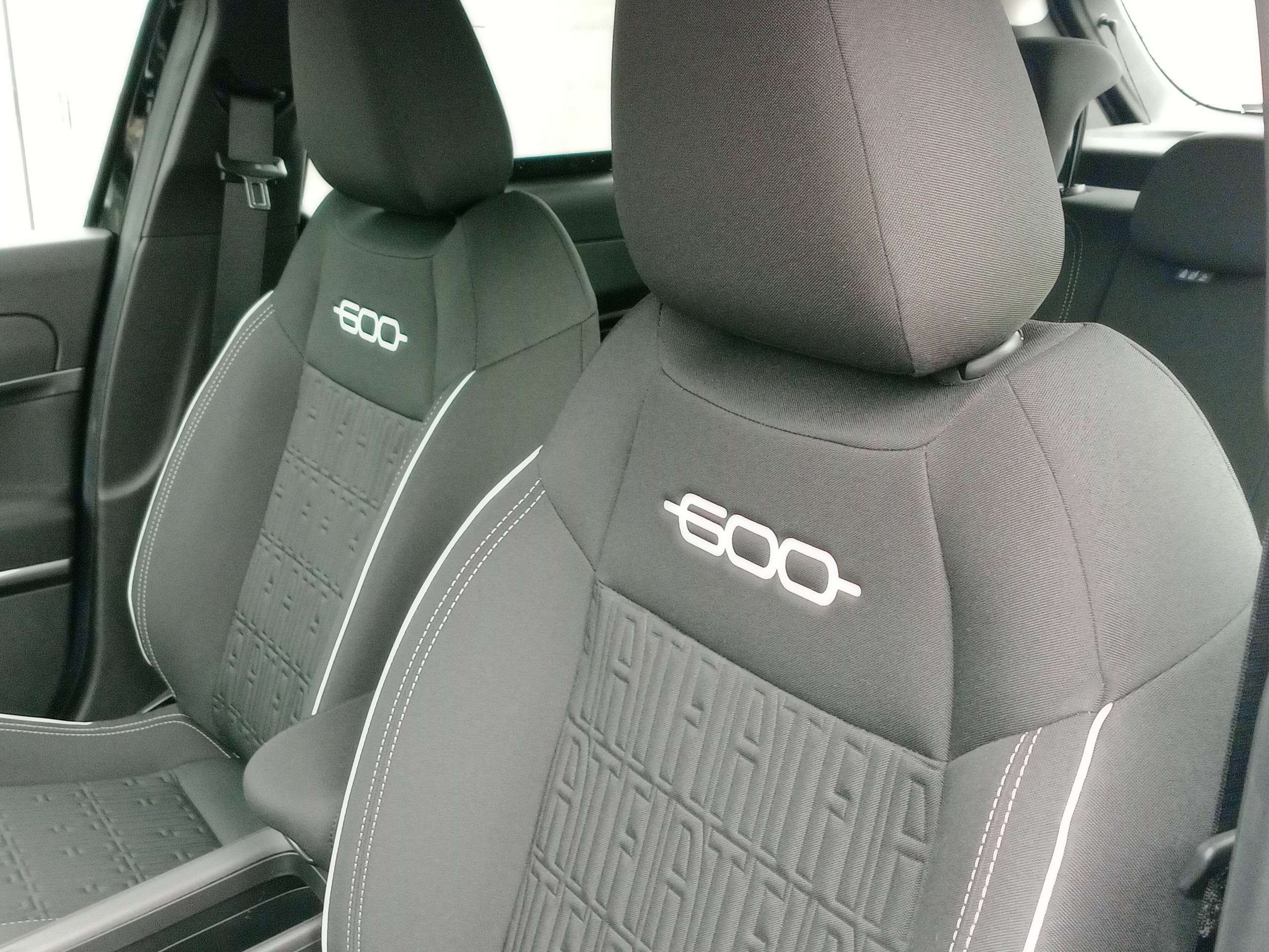 2026 FIAT 600 2026 FIAT 600