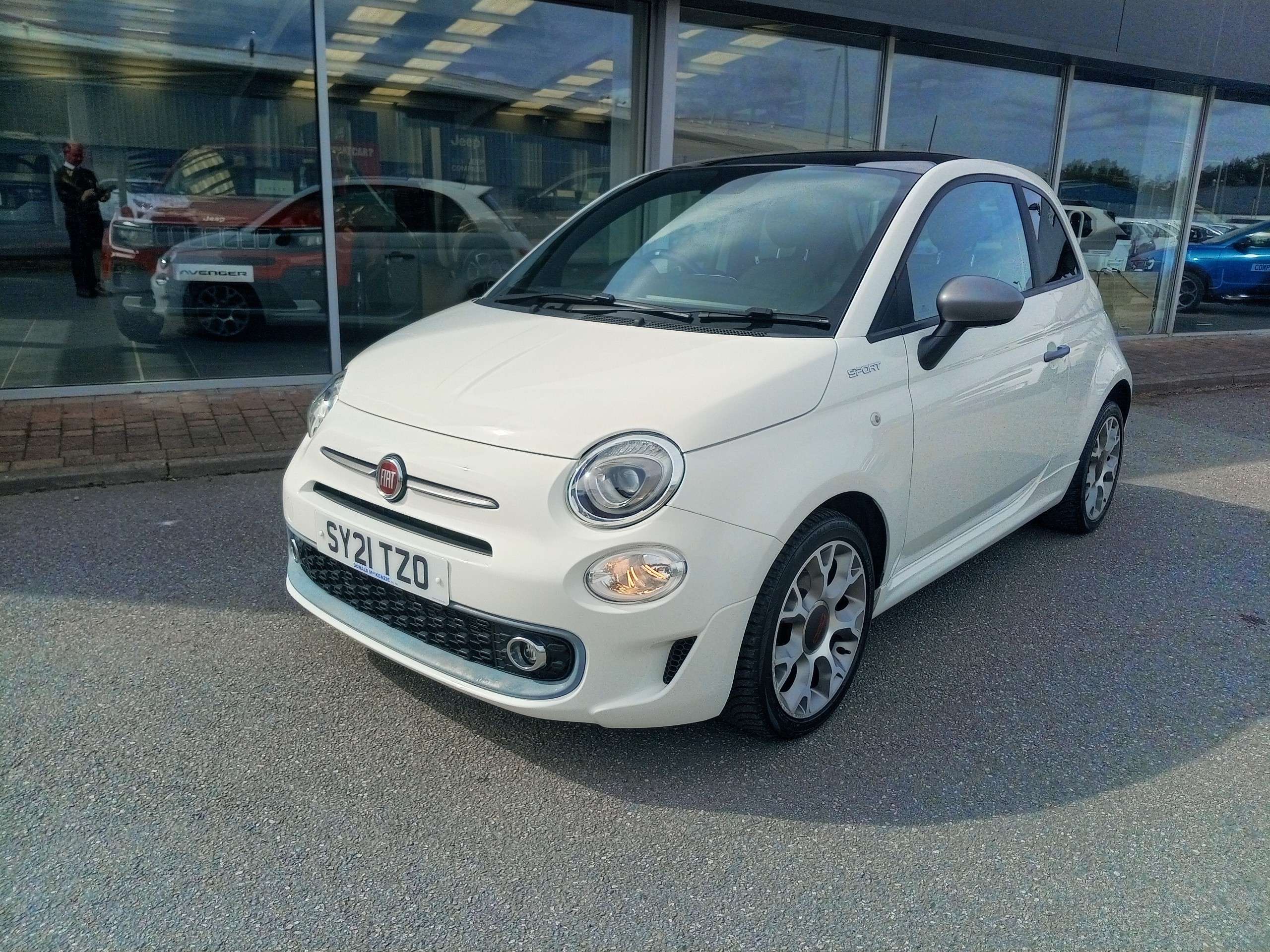 2021 FIAT 500 2021 FIAT 500