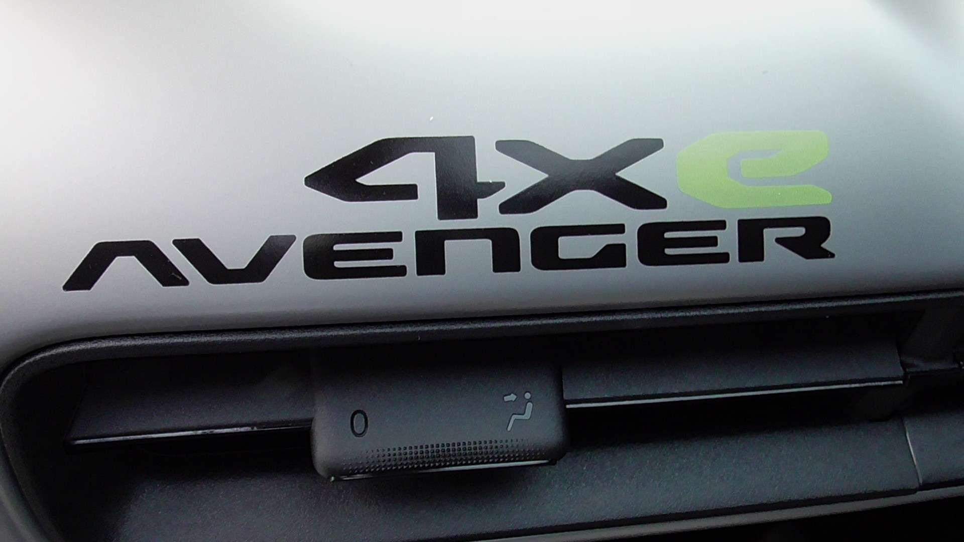 null JEEP AVENGER null JEEP AVENGER