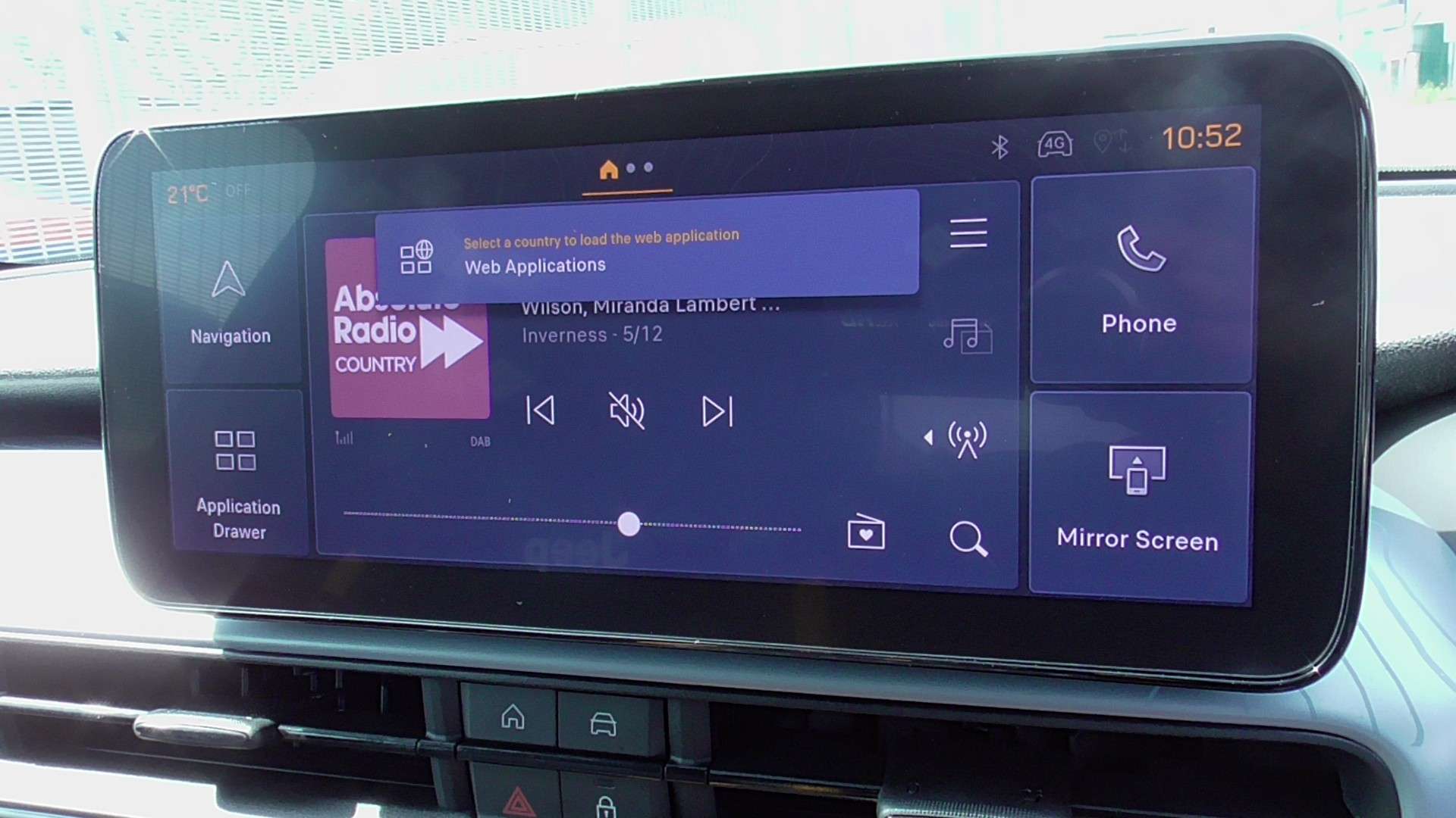 null JEEP AVENGER null JEEP AVENGER