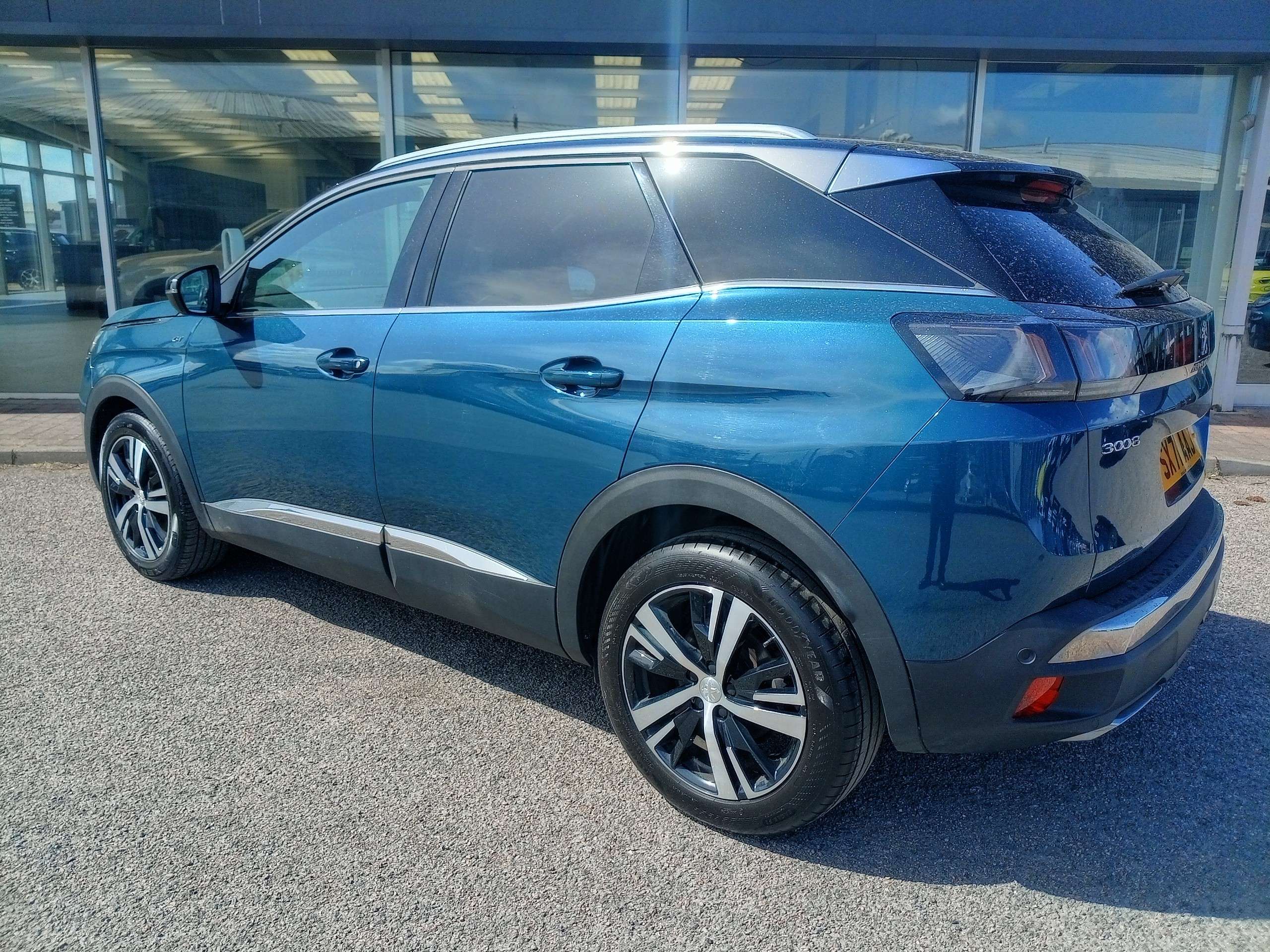 A 2022 PEUGEOT 3008 1.5 BlueHDi GT 5dr Diesel A 2022 PEUGEOT 3008 1.5 BlueHDi GT 5dr Diesel