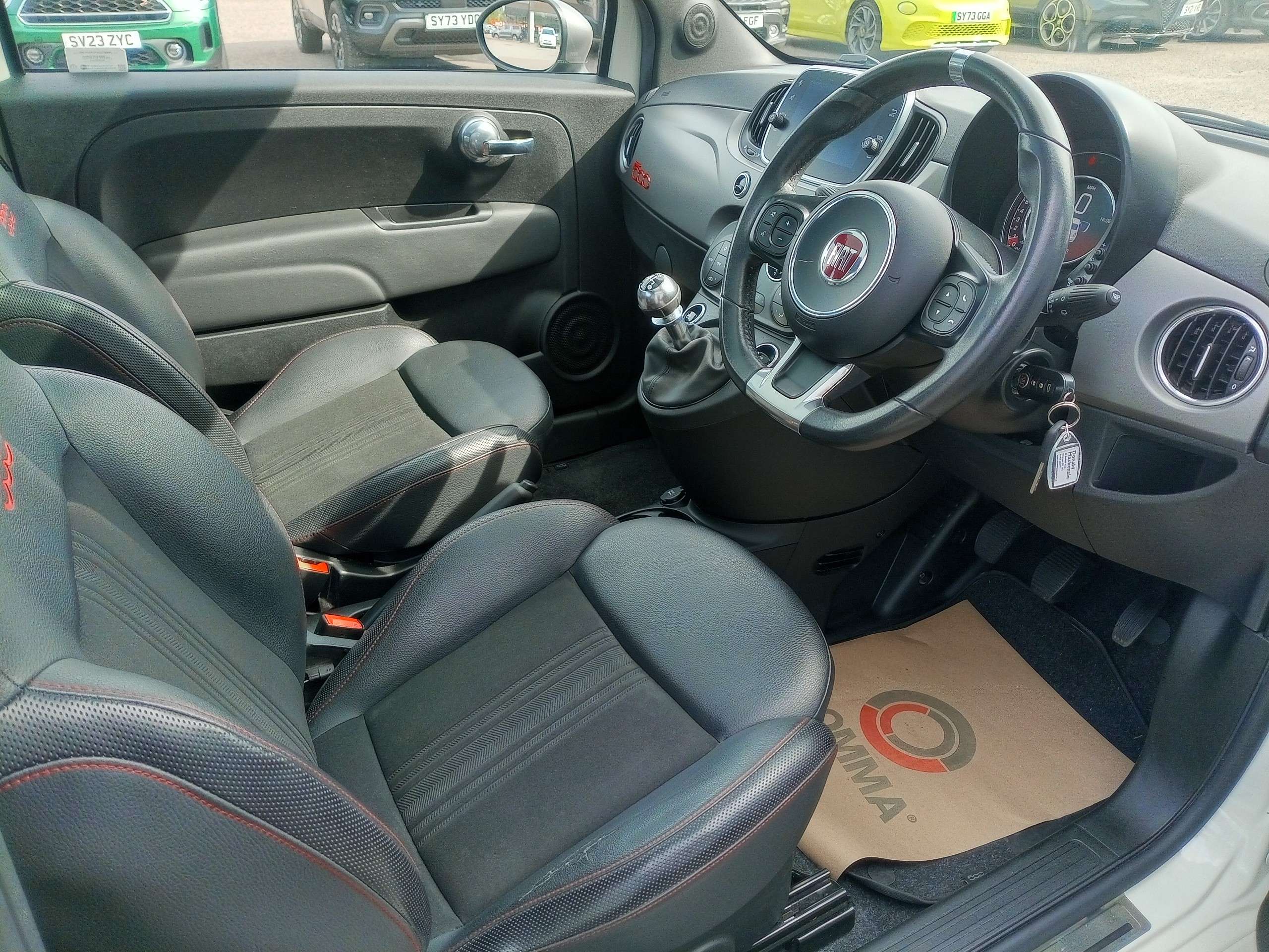 2021 FIAT 500 2021 FIAT 500