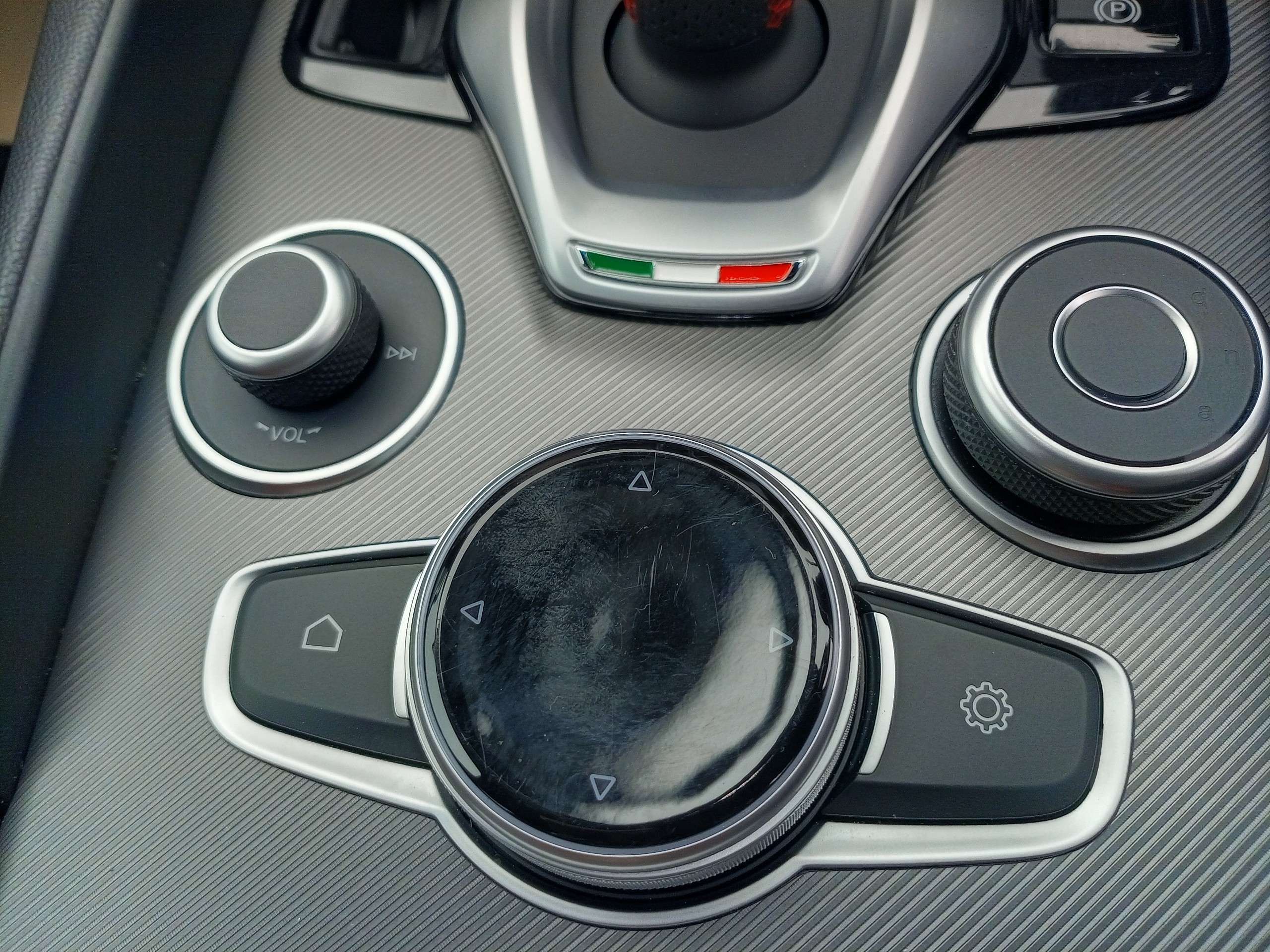 2021 ALFA ROMEO GIULIA 2021 ALFA ROMEO GIULIA