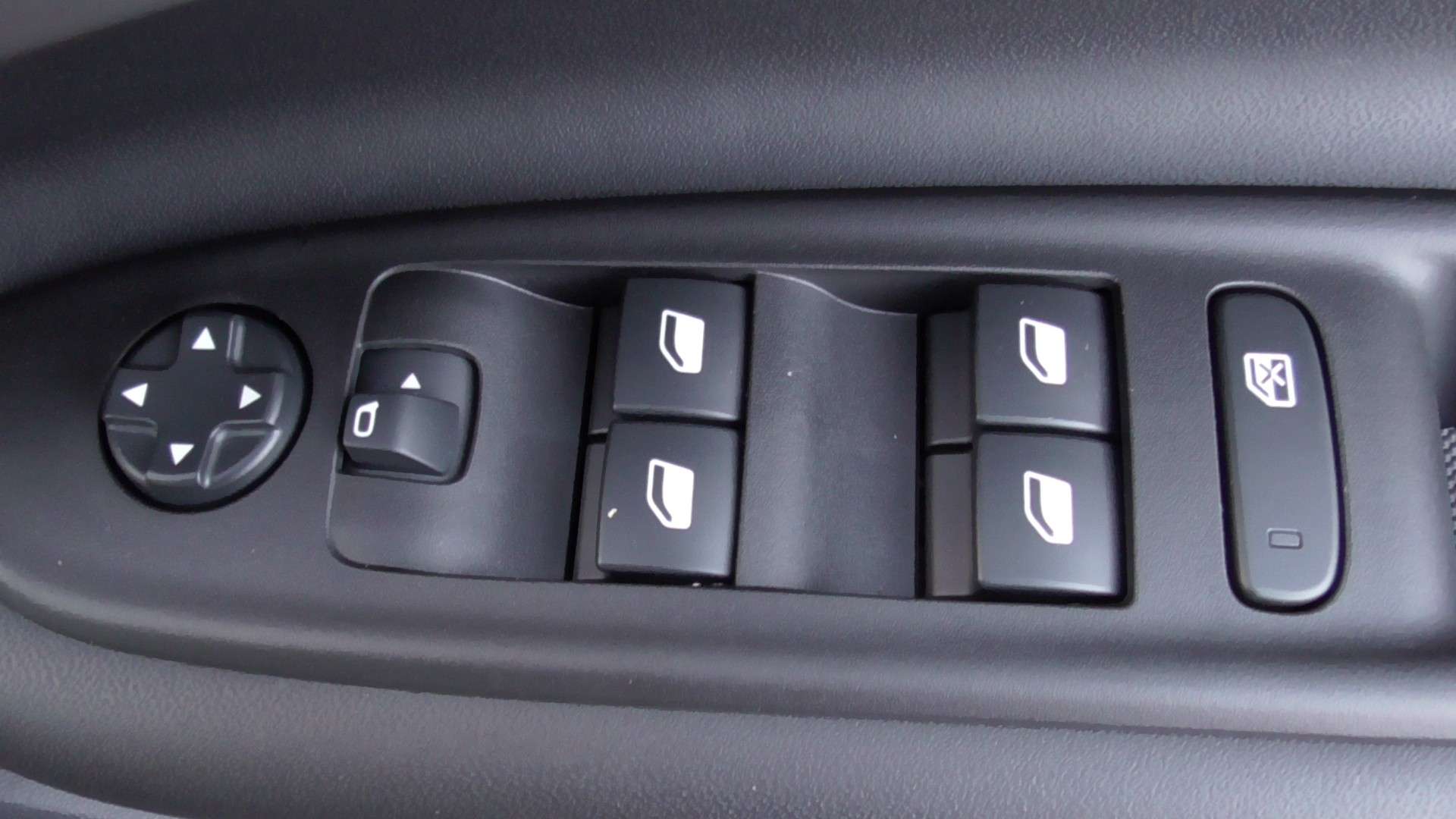 null JEEP AVENGER null JEEP AVENGER