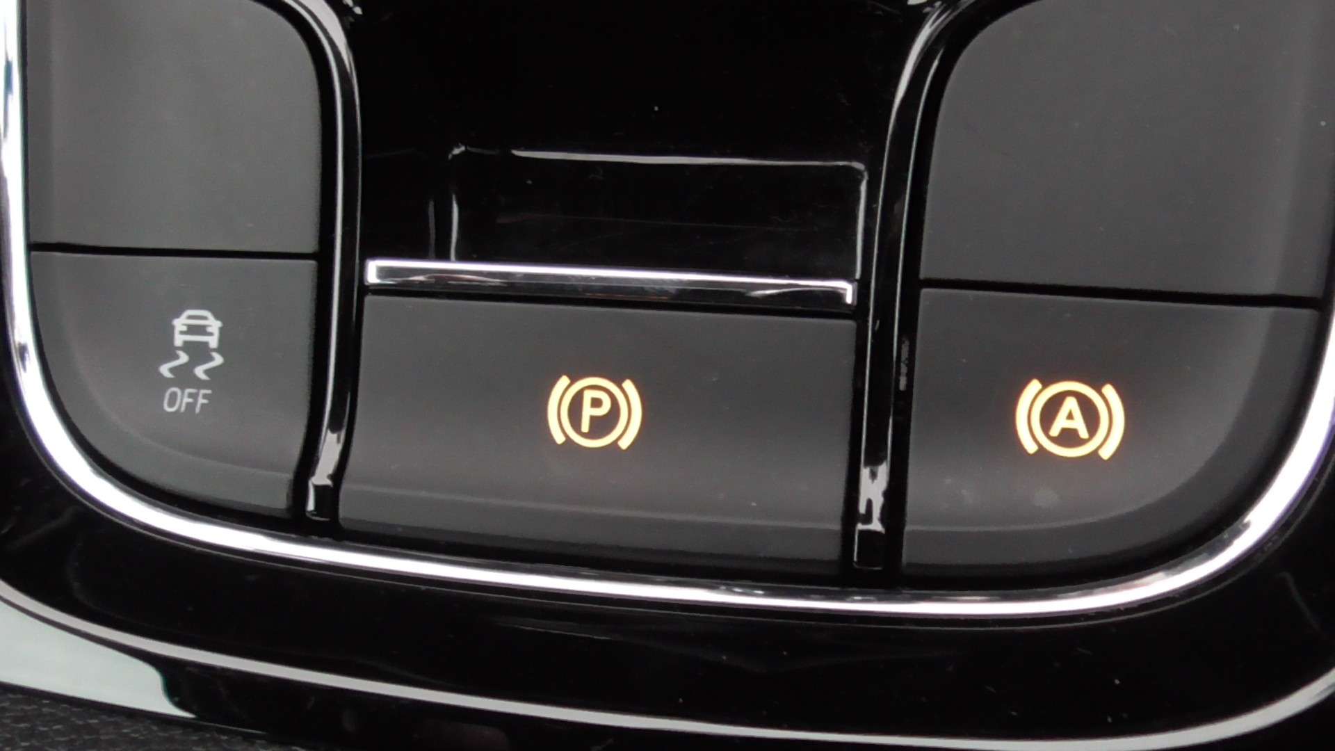 2023 SKODA KAROQ 2023 SKODA KAROQ