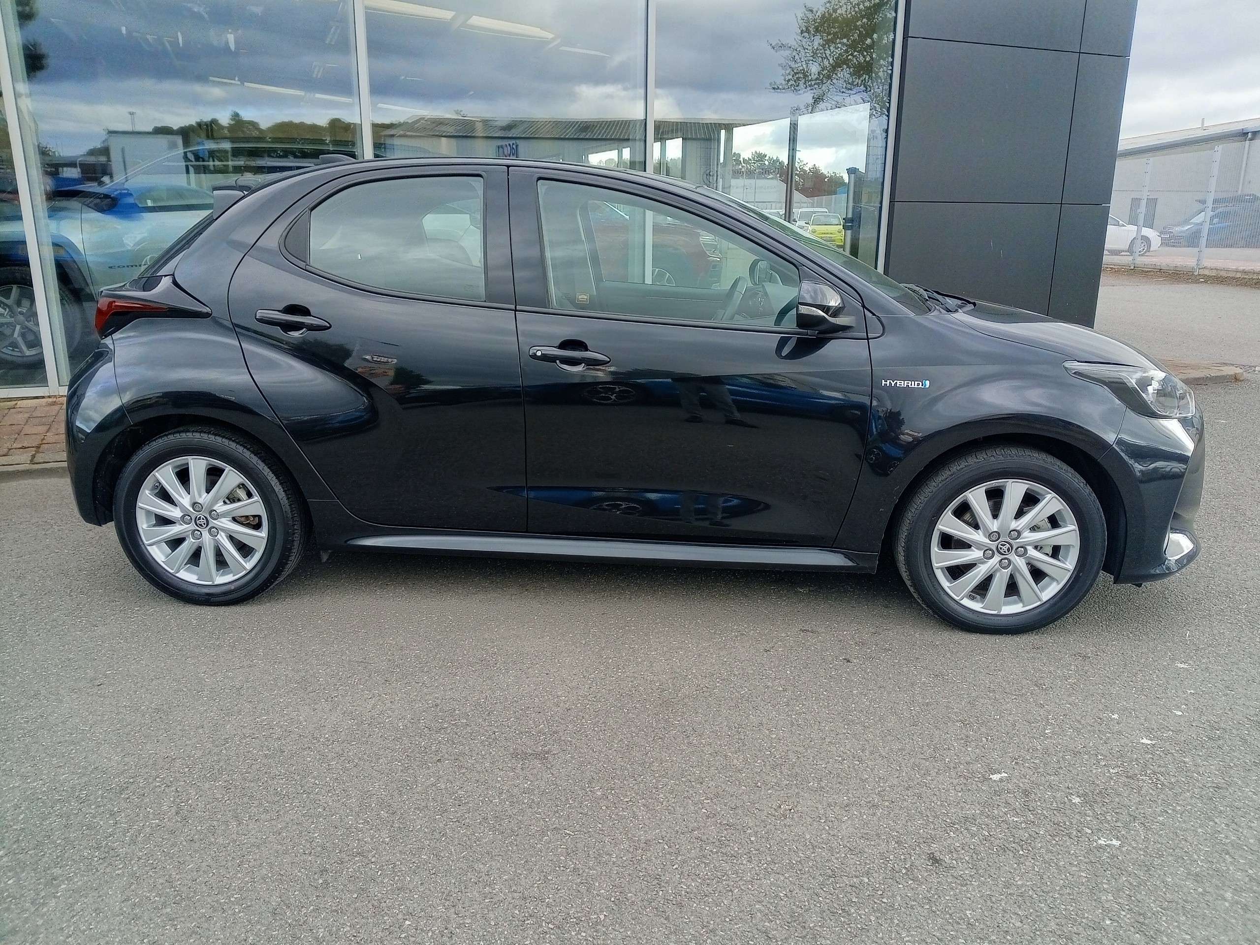 2021 TOYOTA YARIS 2021 TOYOTA YARIS