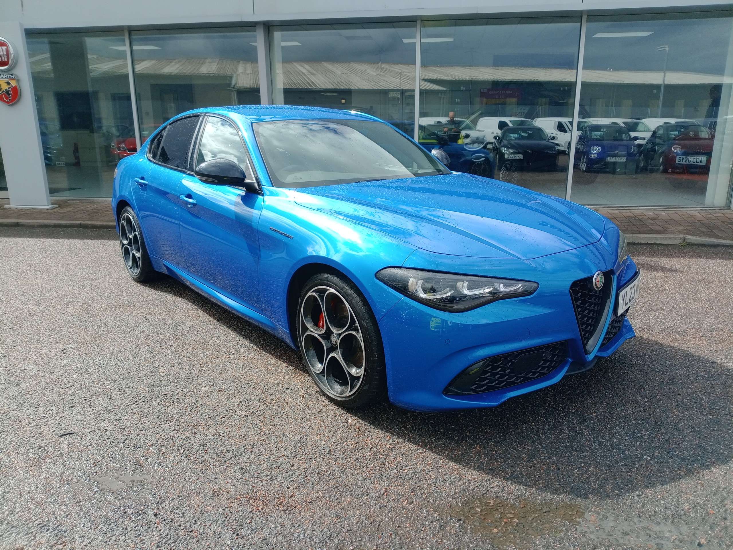 A 2023 ALFA ROMEO GIULIA 2.0T Competizione Saloon Automatic 280 A 2023 ALFA ROMEO GIULIA 2.0T Competizione Saloon Automatic 280