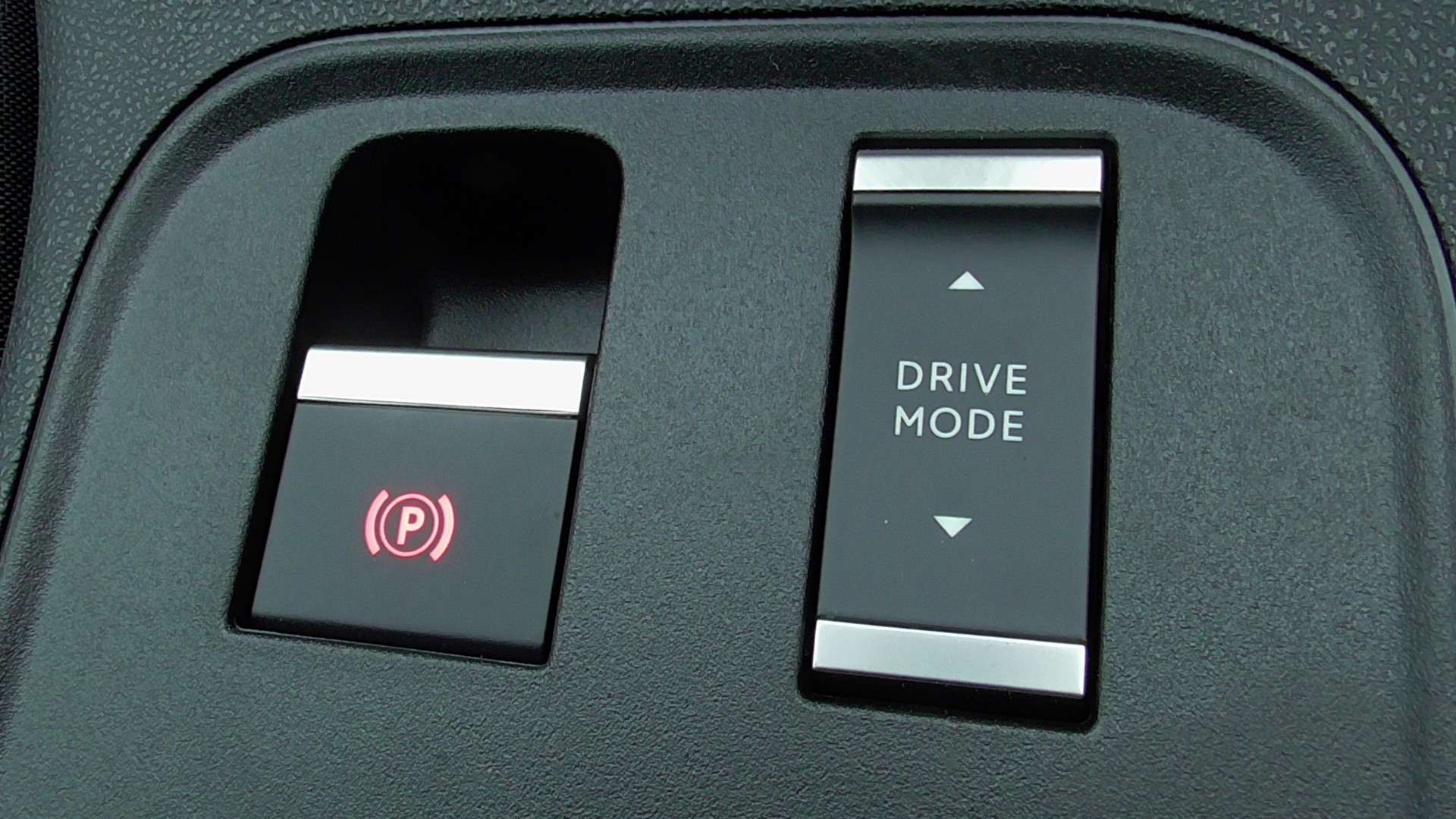 null JEEP AVENGER null JEEP AVENGER