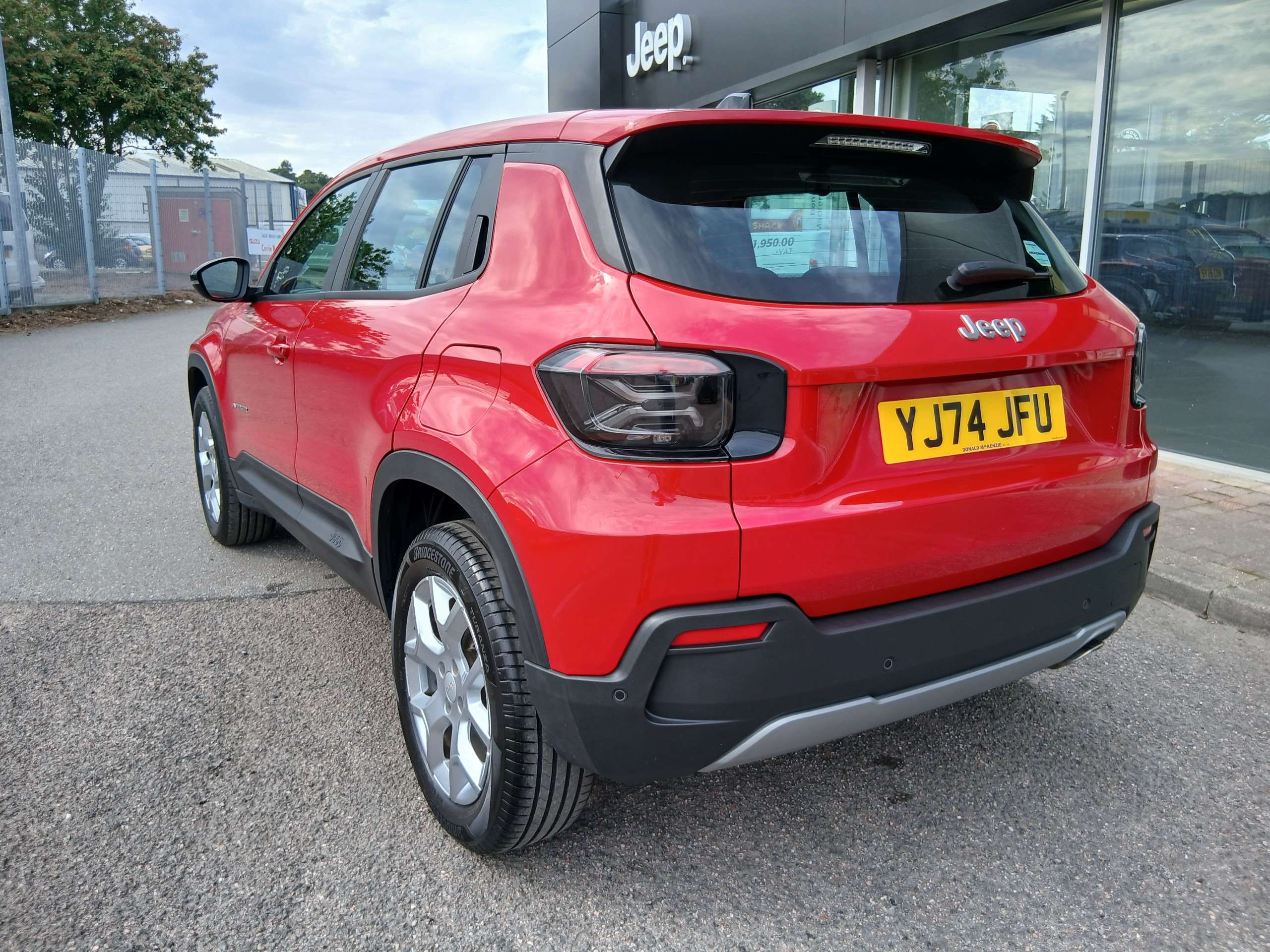 A 2024 JEEP AVENGER 1.2 Altitude 5dr A 2024 JEEP AVENGER 1.2 Altitude 5dr