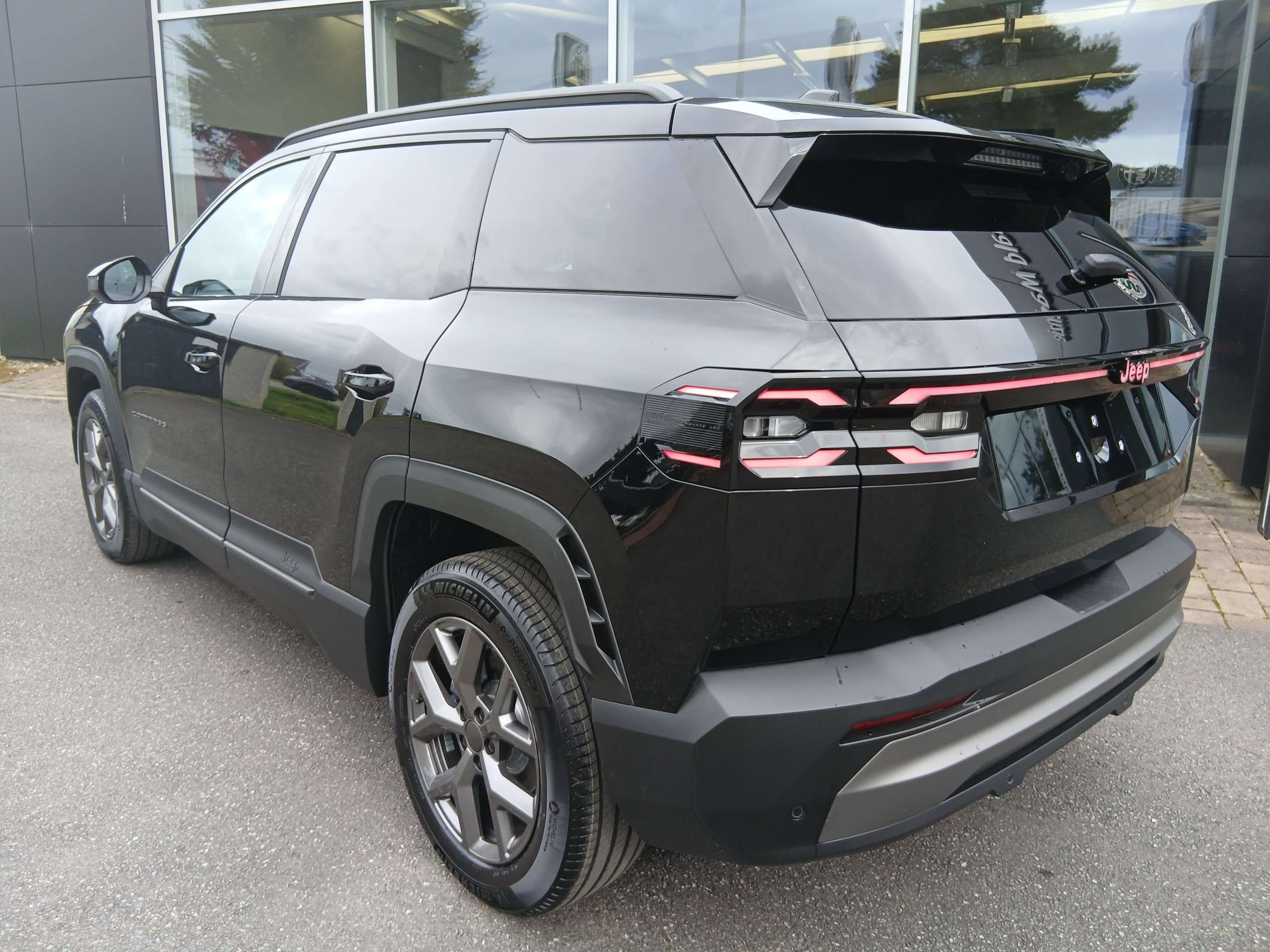 A 2026 JEEP COMPASS 1st Edition Hybrid 145hp 5 Dr A 2026 JEEP COMPASS 1st Edition Hybrid 145hp 5 Dr