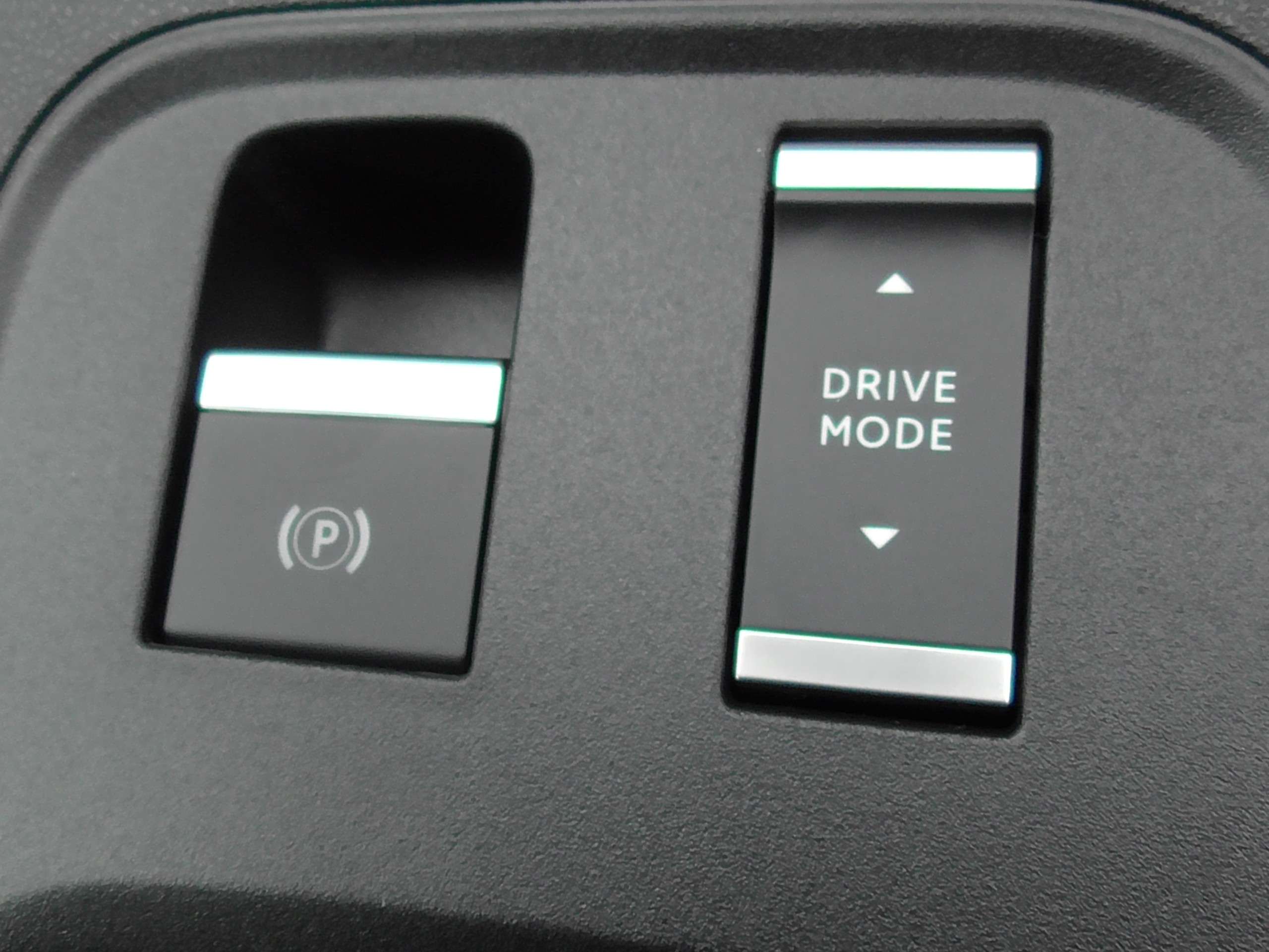 null JEEP AVENGER null JEEP AVENGER