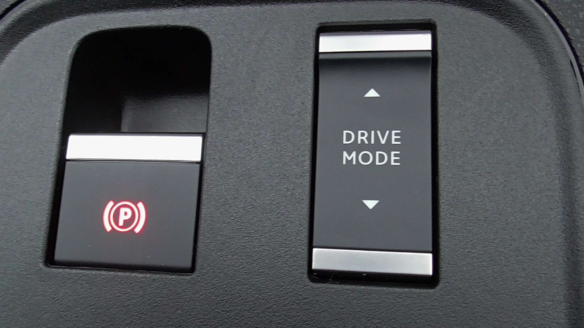 null JEEP AVENGER null JEEP AVENGER