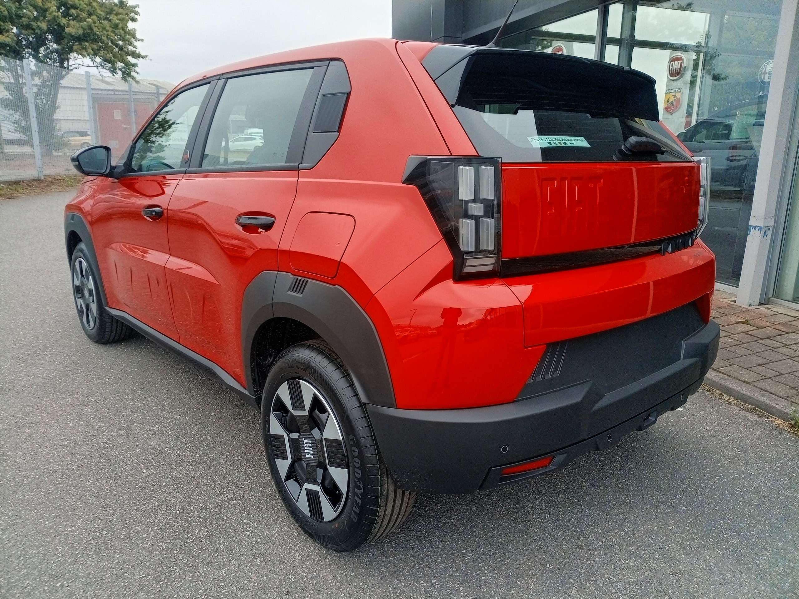 A 2026 FIAT GRAND PANDA Pop Hybrid 100 hp Automatic 5 Dr A 2026 FIAT GRAND PANDA Pop Hybrid 100 hp Automatic 5 Dr