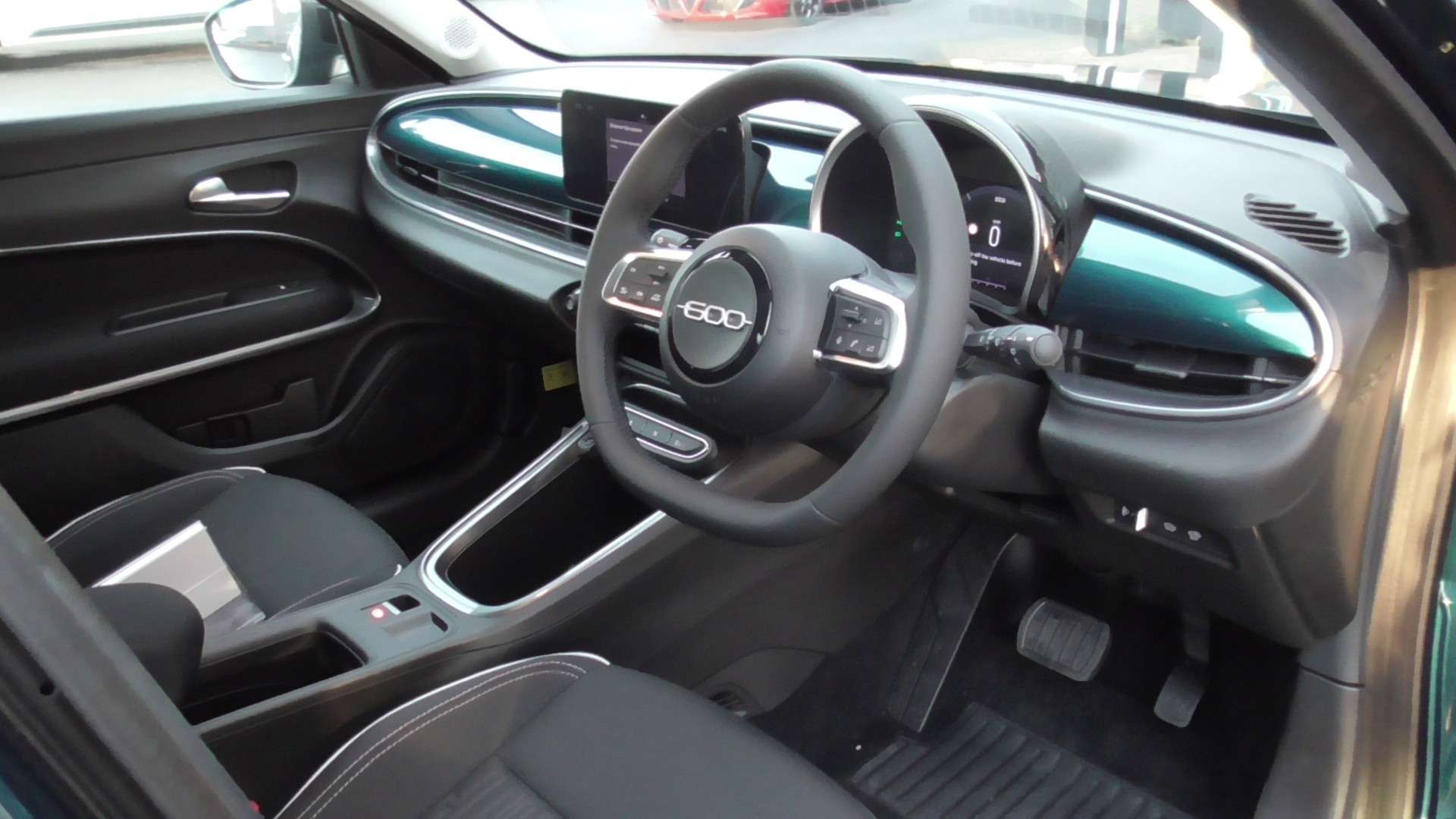 2025 FIAT 600 2025 FIAT 600