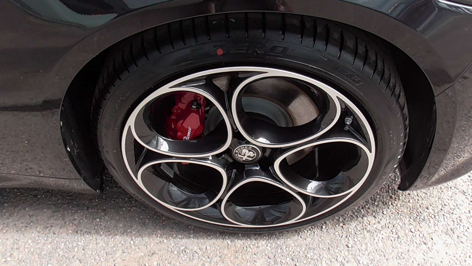 null ALFA ROMEO GIULIA null ALFA ROMEO GIULIA