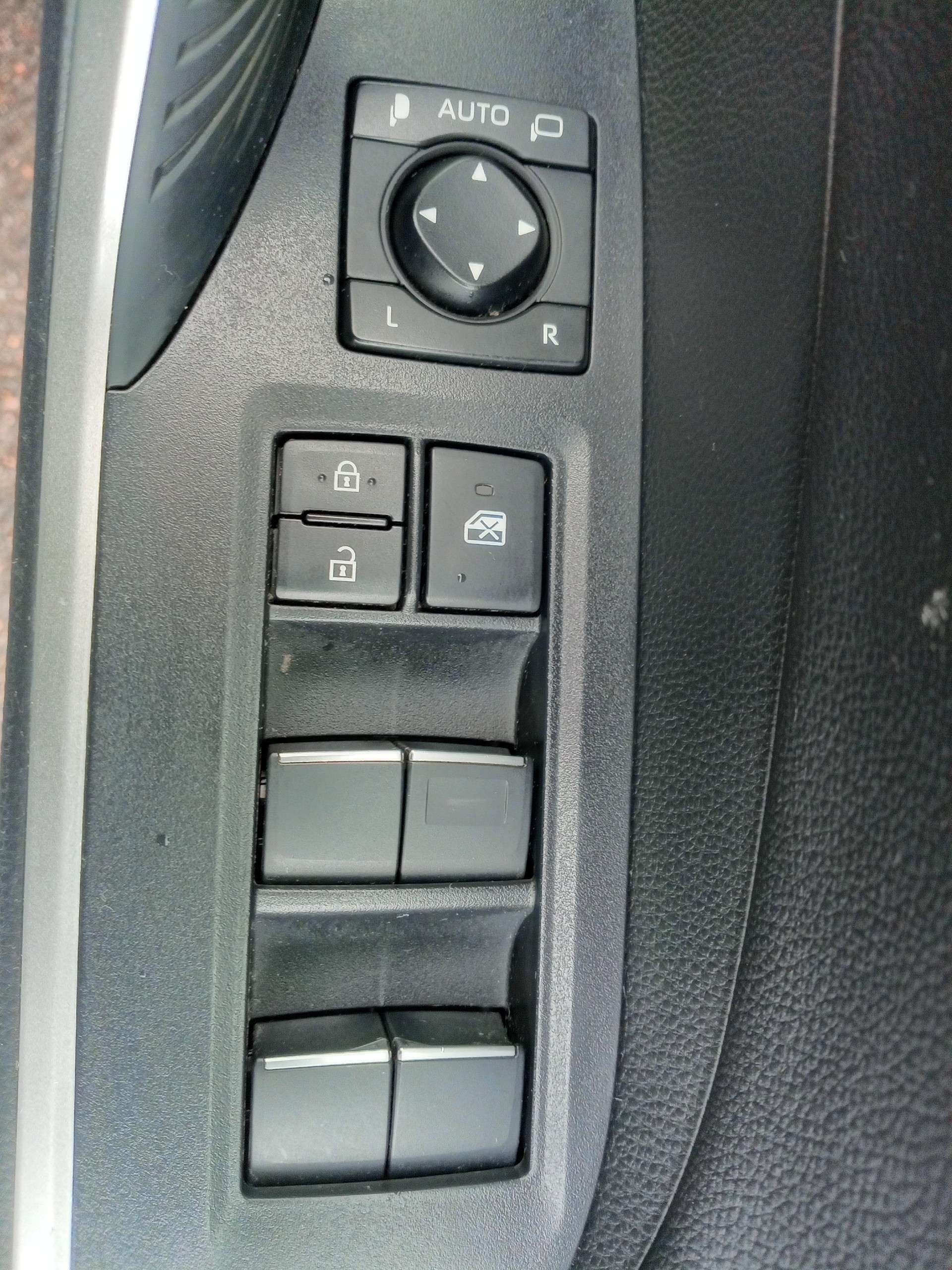 2020 TOYOTA RAV4 2020 TOYOTA RAV4