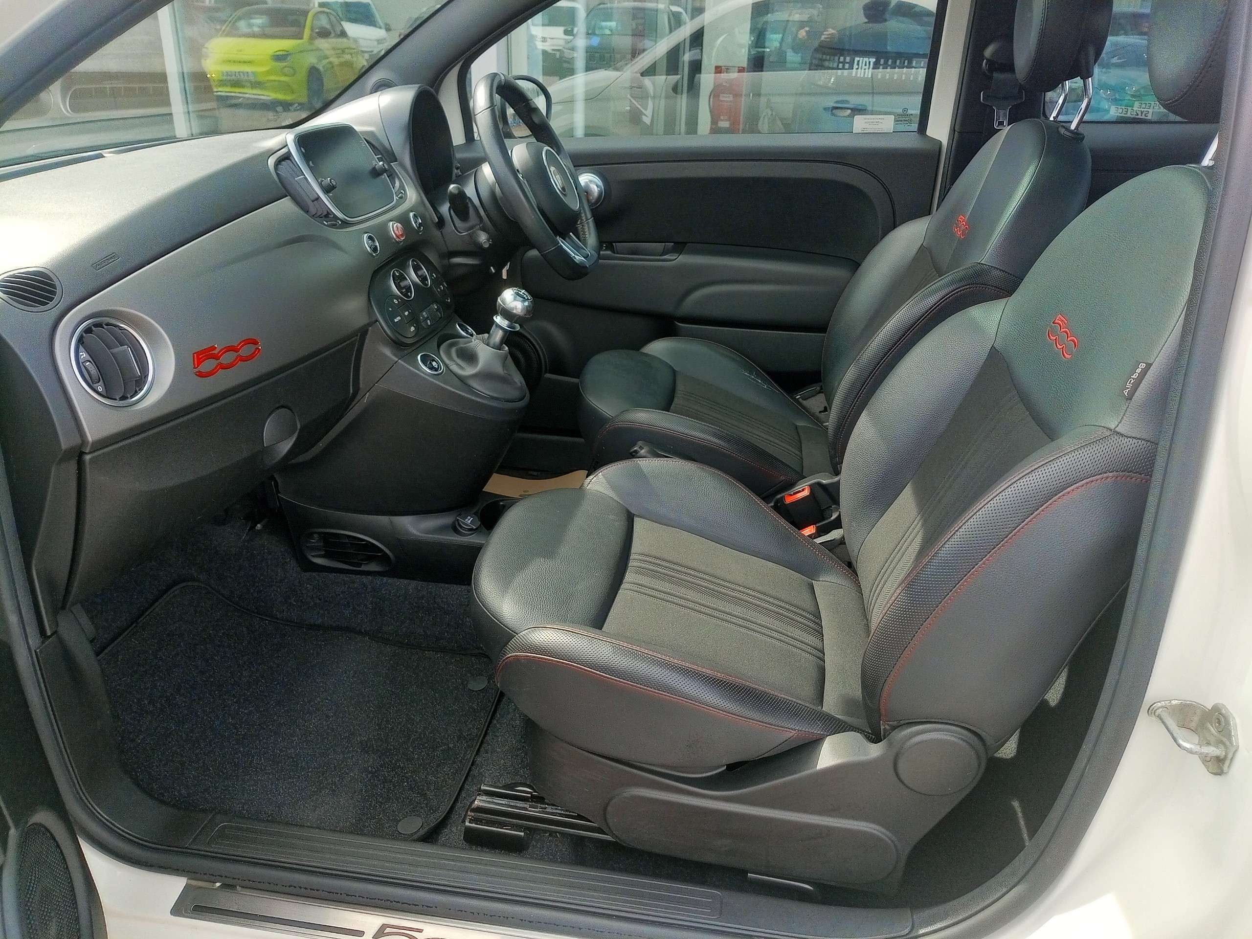 2021 FIAT 500 2021 FIAT 500