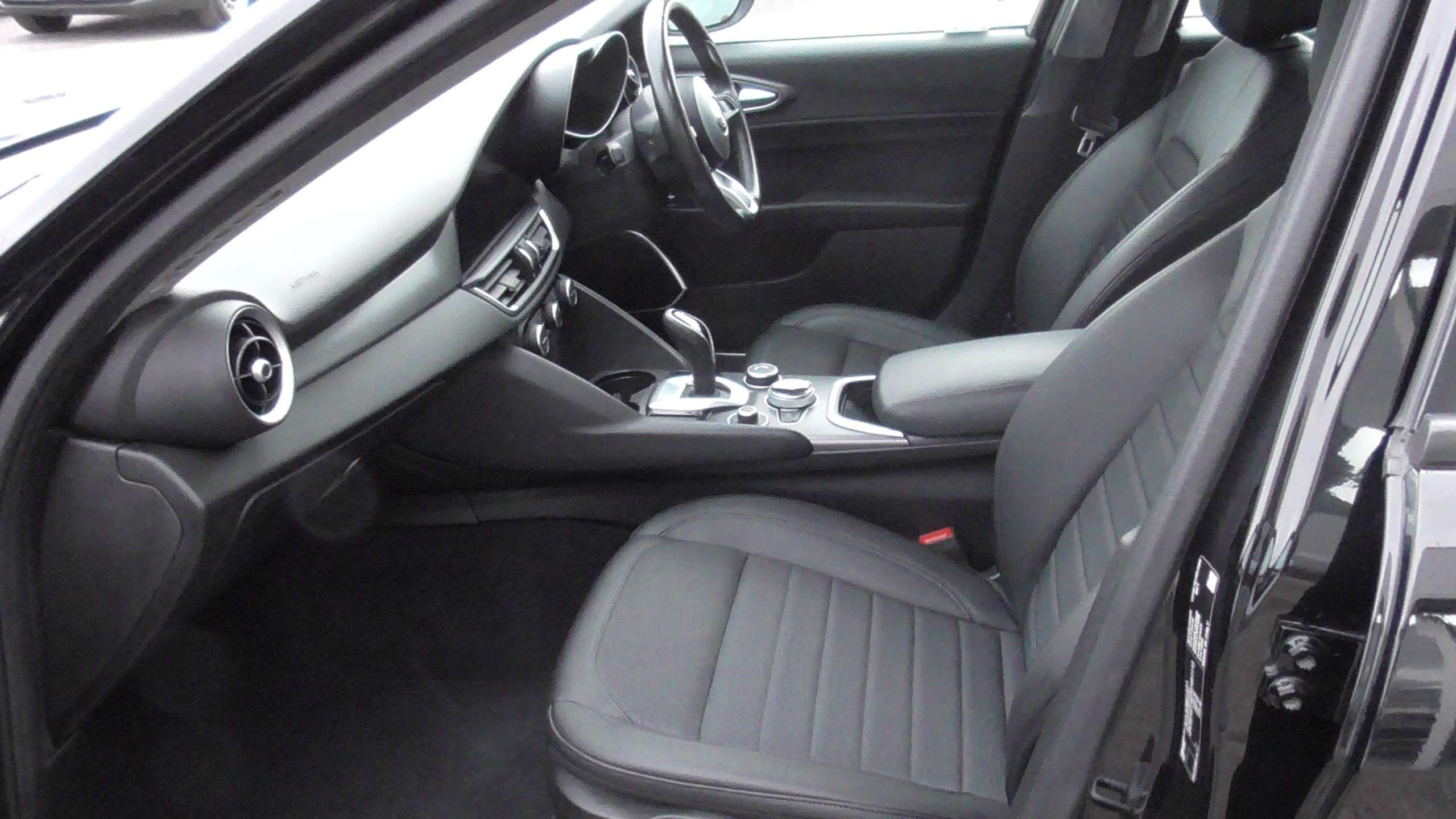 2021 ALFA ROMEO GIULIA 2021 ALFA ROMEO GIULIA