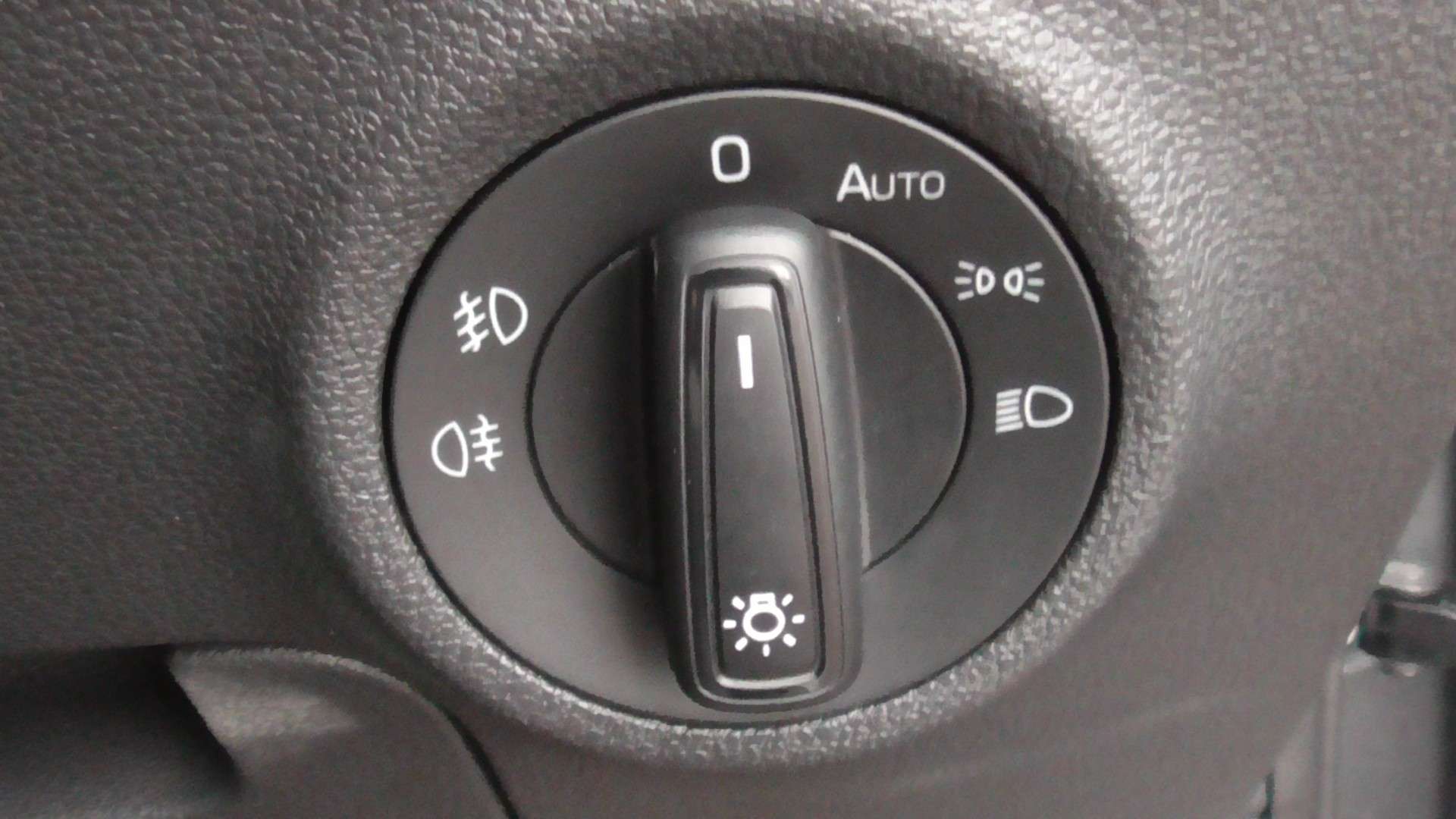 2023 SKODA KAROQ 2023 SKODA KAROQ