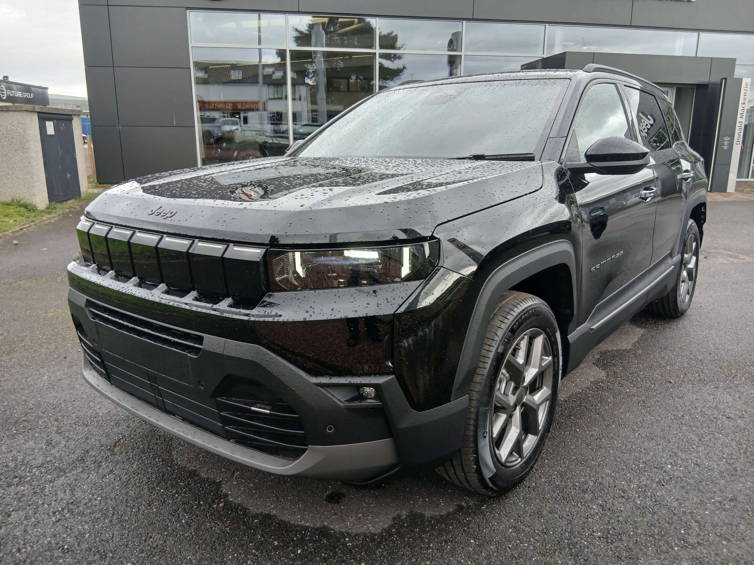 A 2026 JEEP COMPASS 1st Edition Hybrid 145hp 5 Dr A 2026 JEEP COMPASS 1st Edition Hybrid 145hp 5 Dr