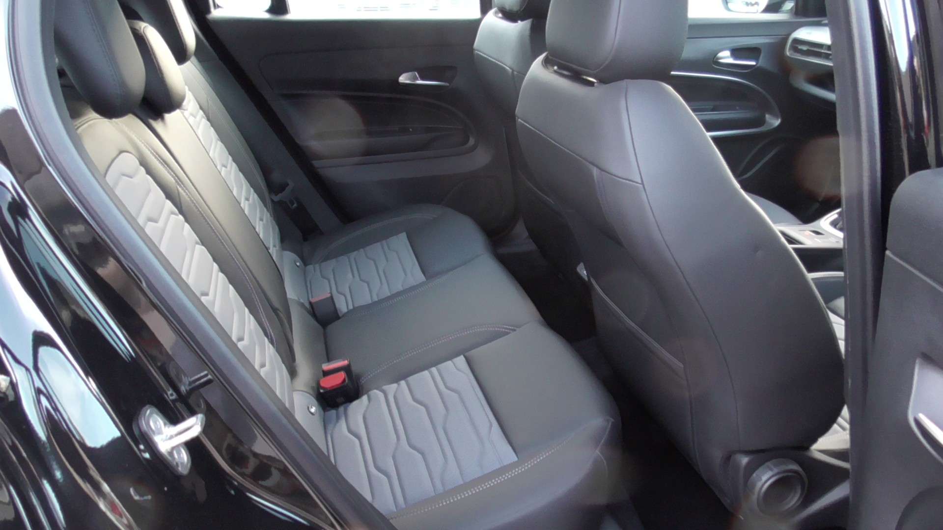 null JEEP AVENGER null JEEP AVENGER