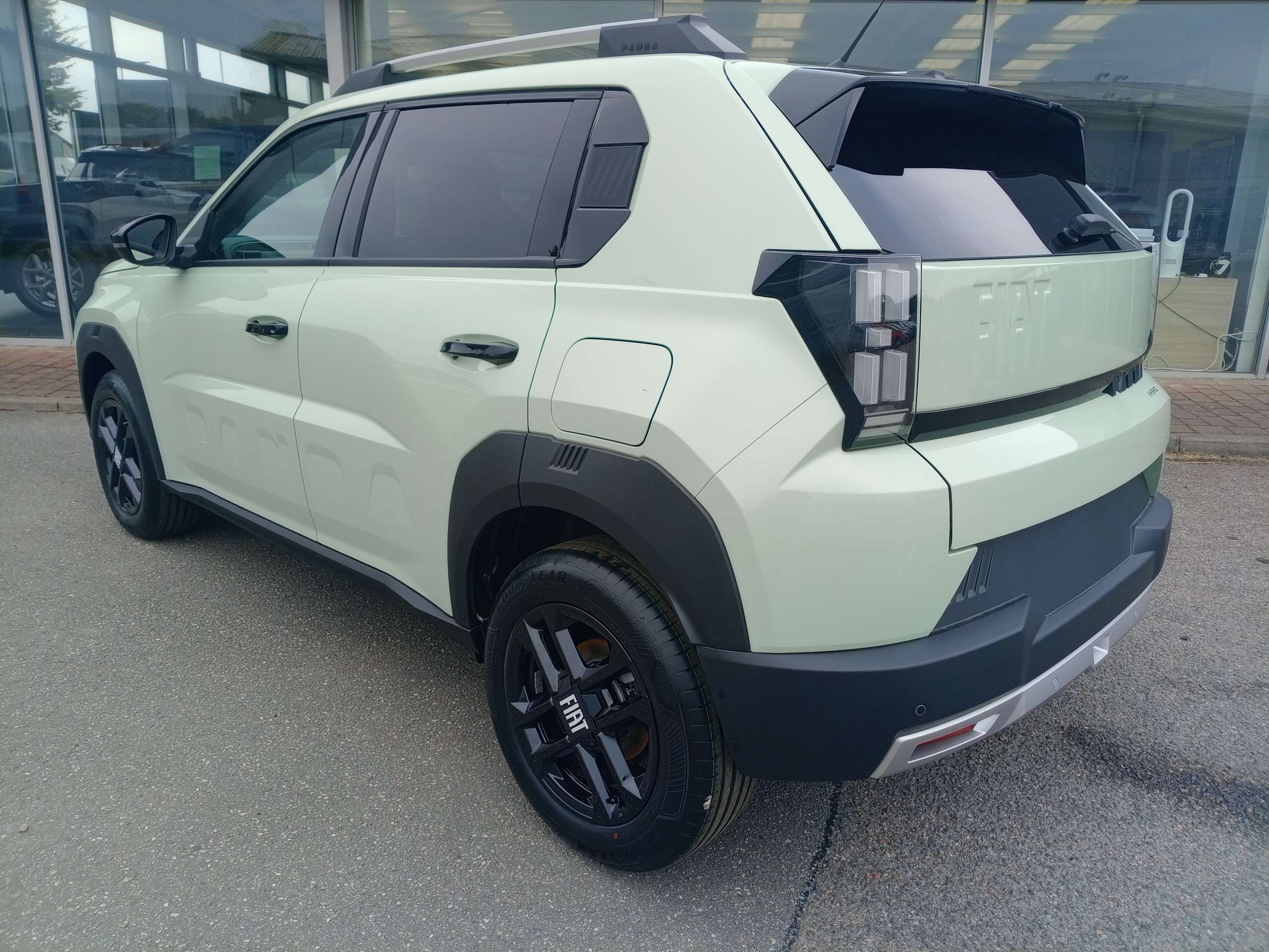 A 2026 FIAT GRAND PANDA Icon Hybrid 100 hp Automatic 5 Dr A 2026 FIAT GRAND PANDA Icon Hybrid 100 hp Automatic 5 Dr