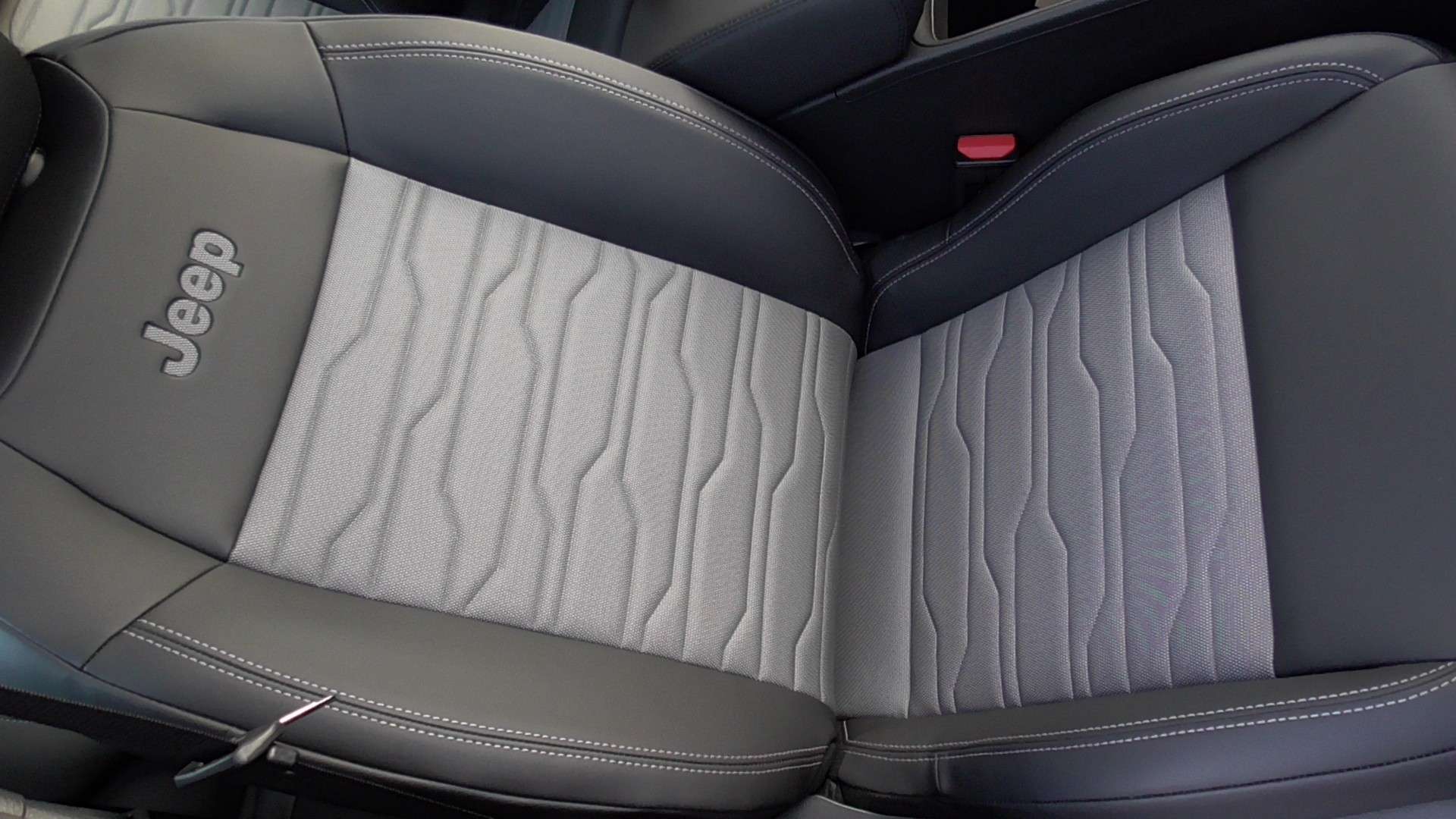 null JEEP AVENGER null JEEP AVENGER