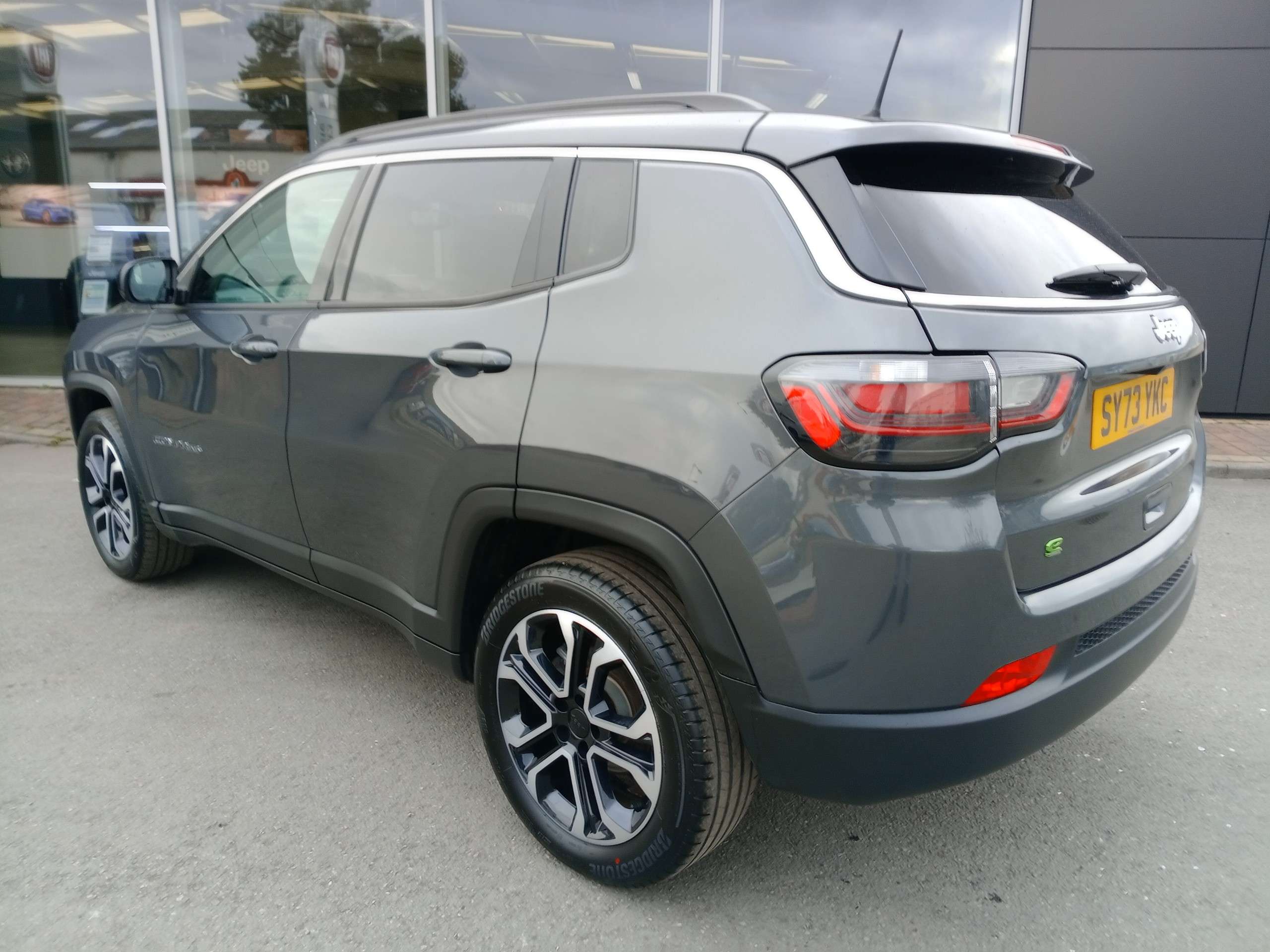 A 2023 JEEP COMPASS 1.5 T4 e-Hybrid MHEV Limited Hybrid DCT 130 Automatic A 2023 JEEP COMPASS 1.5 T4 e-Hybrid MHEV Limited Hybrid DCT 130 Automatic