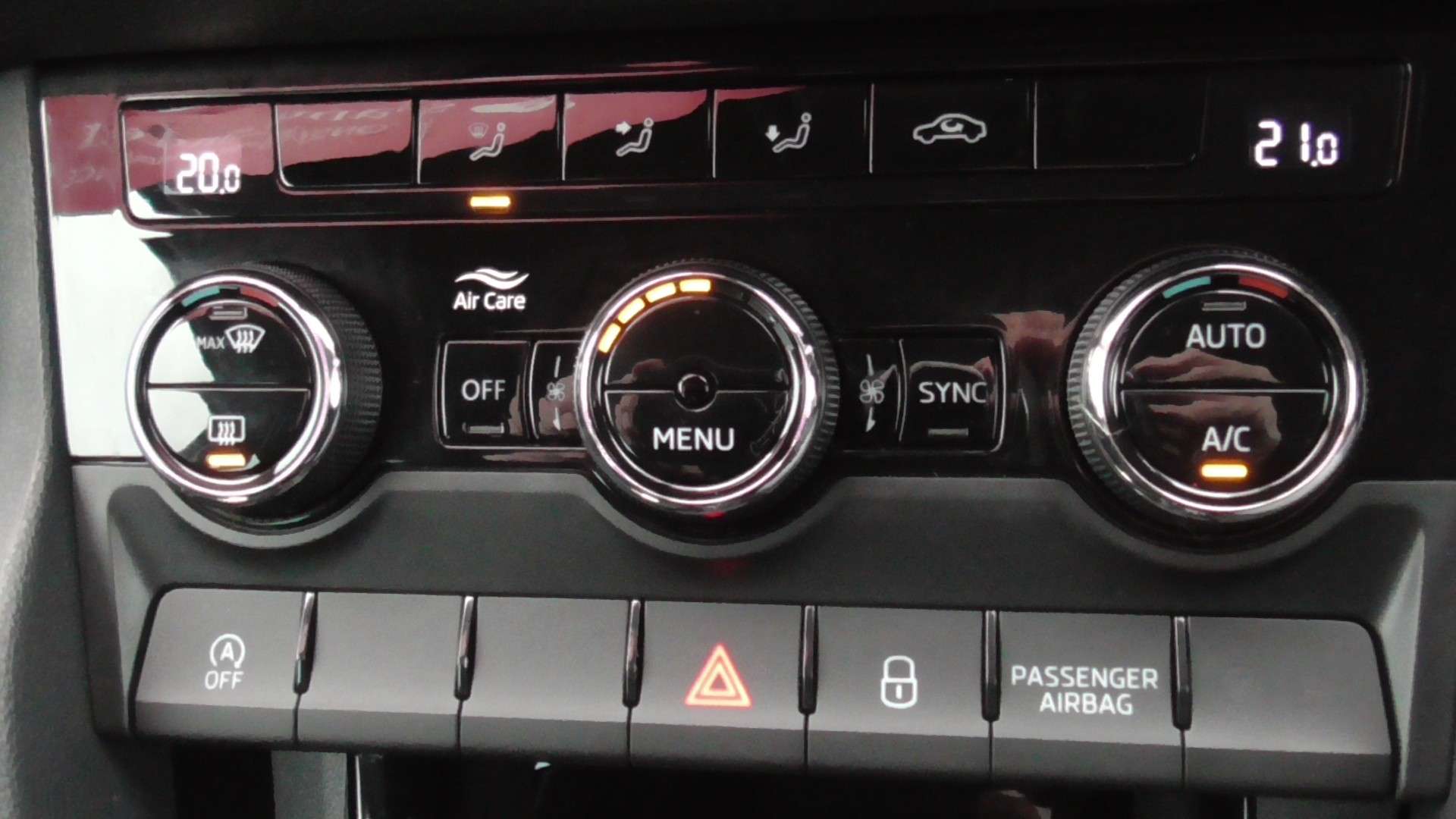 2023 SKODA KAROQ 2023 SKODA KAROQ