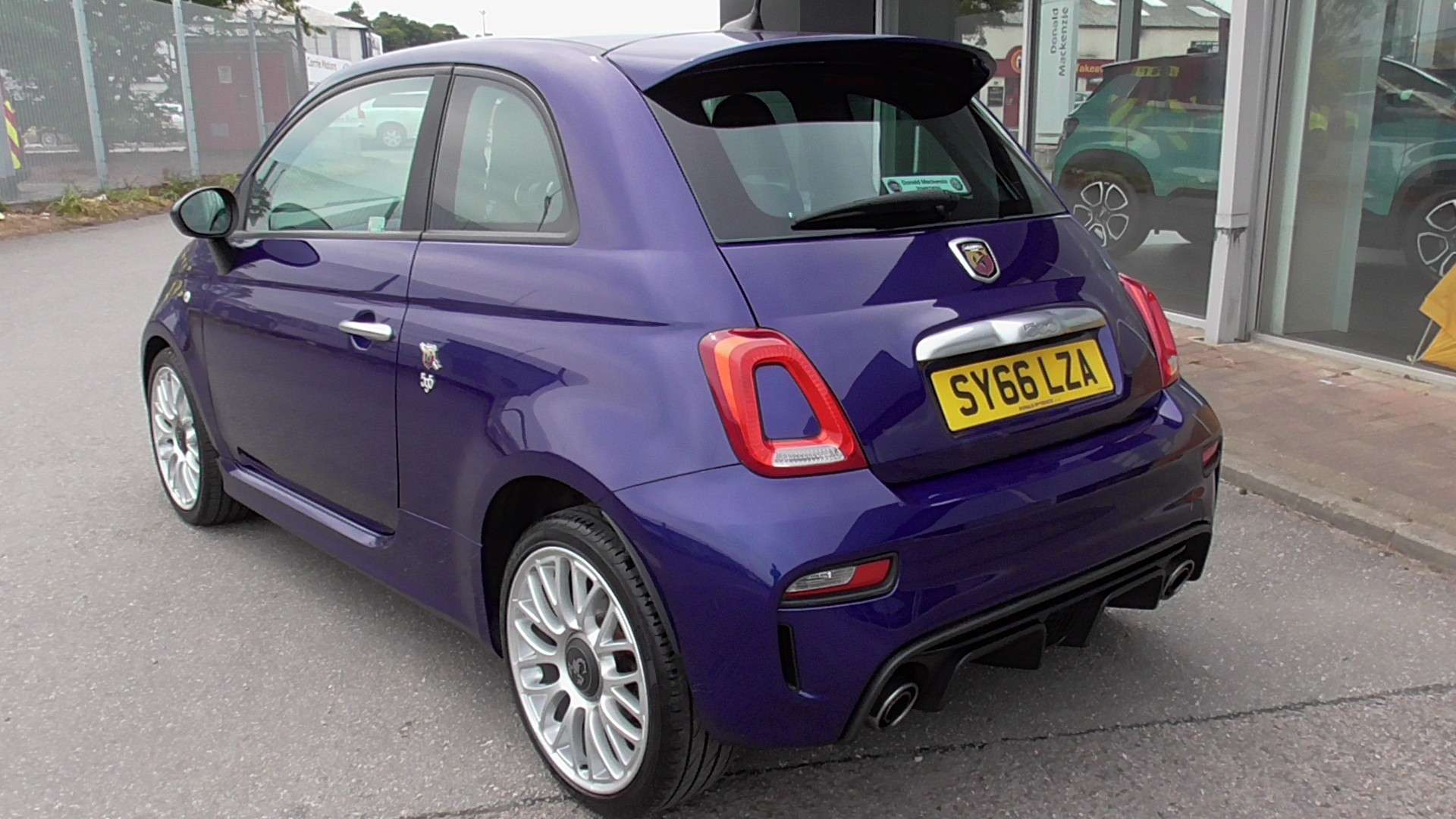 2016 ABARTH 595 2016 ABARTH 595