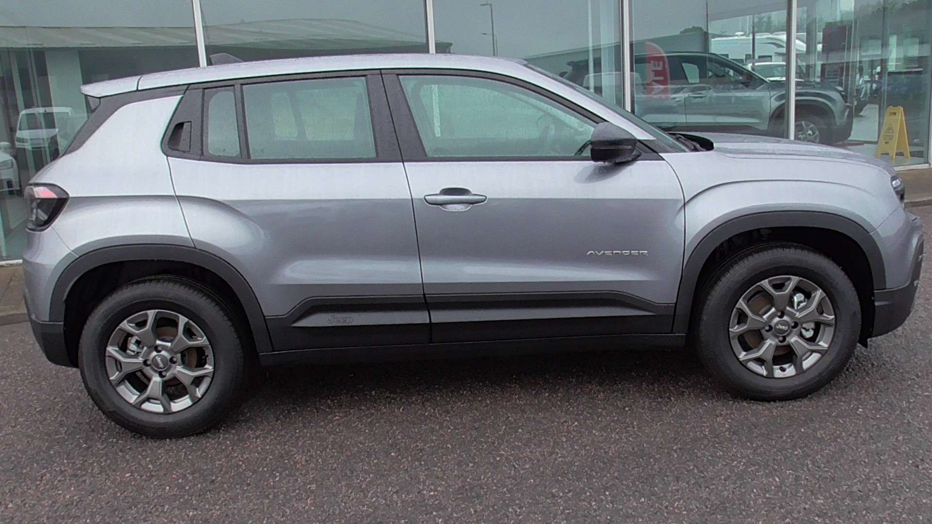 null JEEP AVENGER null JEEP AVENGER