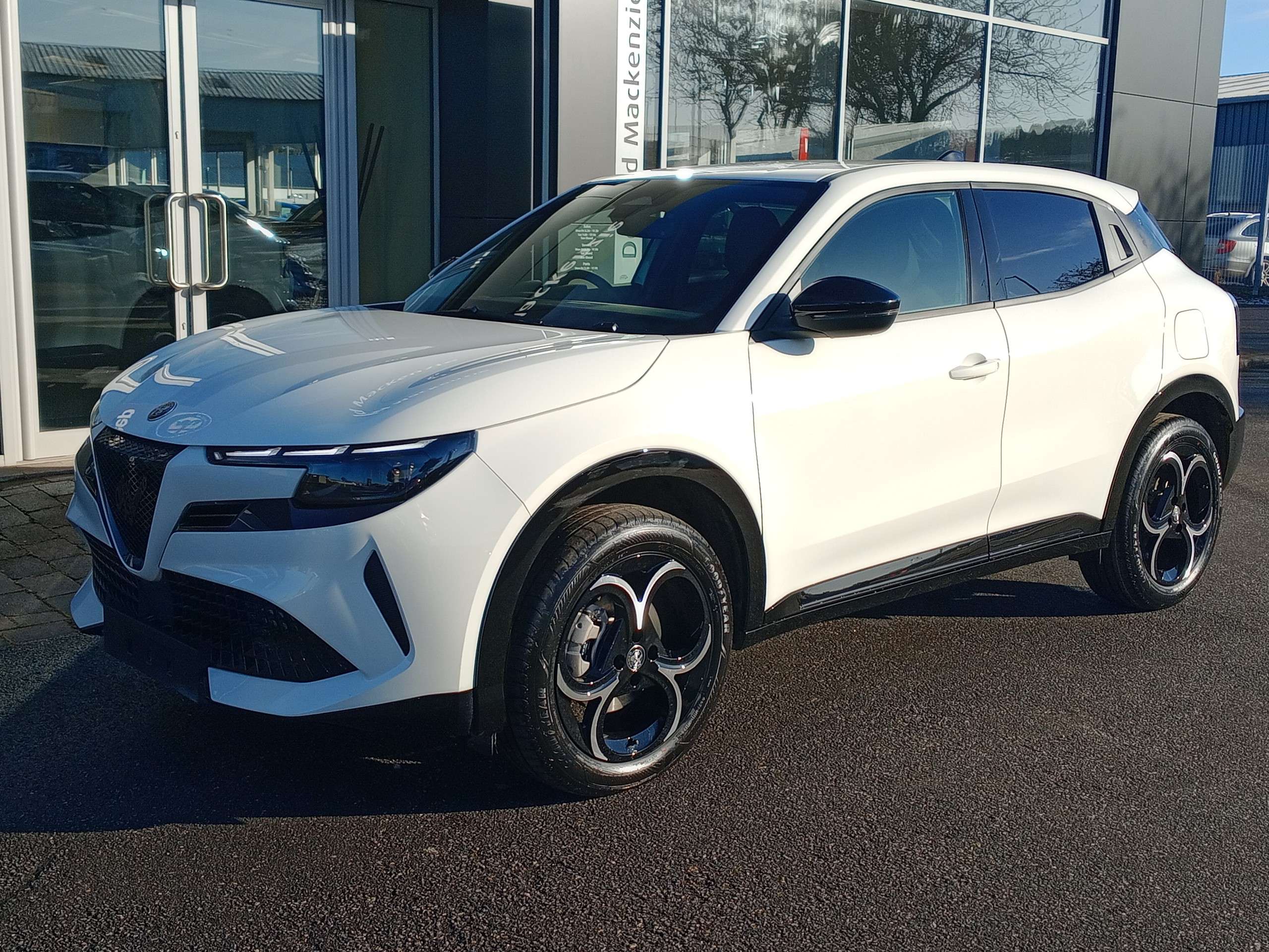 A 2026 ALFA ROMEO JUNIOR IBRIDA Ti A 2026 ALFA ROMEO JUNIOR IBRIDA Ti