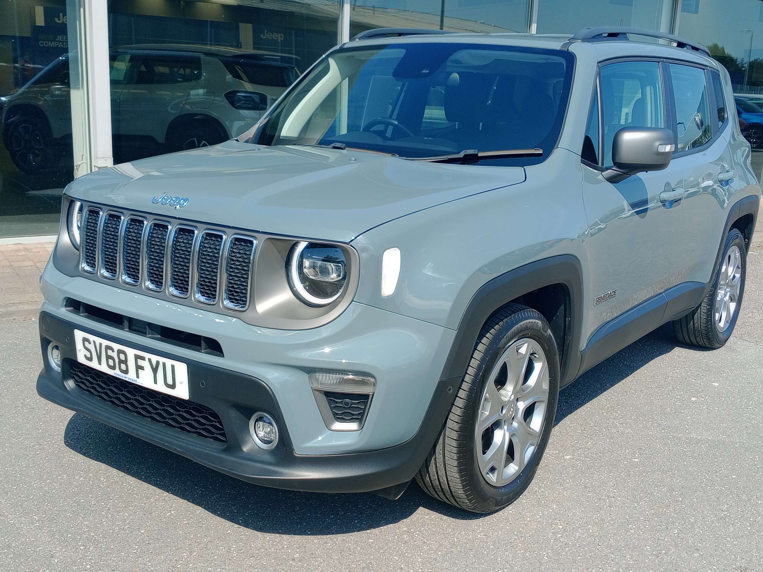 A 2018 JEEP RENEGADE LIMITED A 2018 JEEP RENEGADE LIMITED
