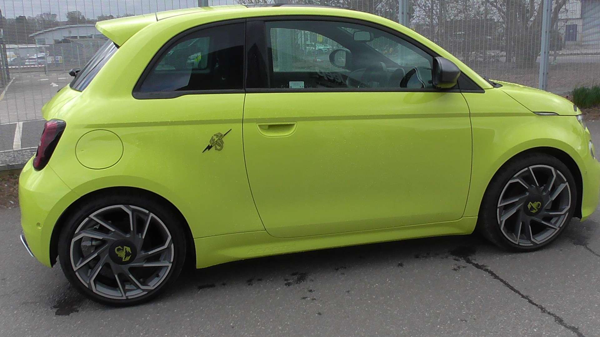 2023 ABARTH 500E 2023 ABARTH 500E