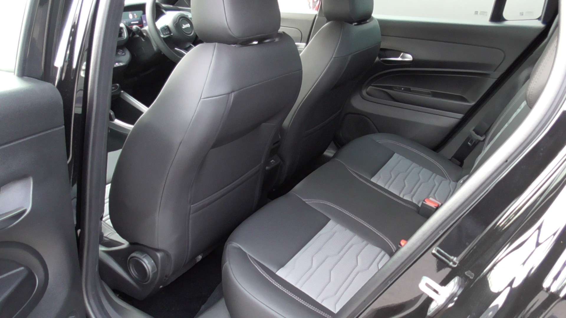 null JEEP AVENGER null JEEP AVENGER