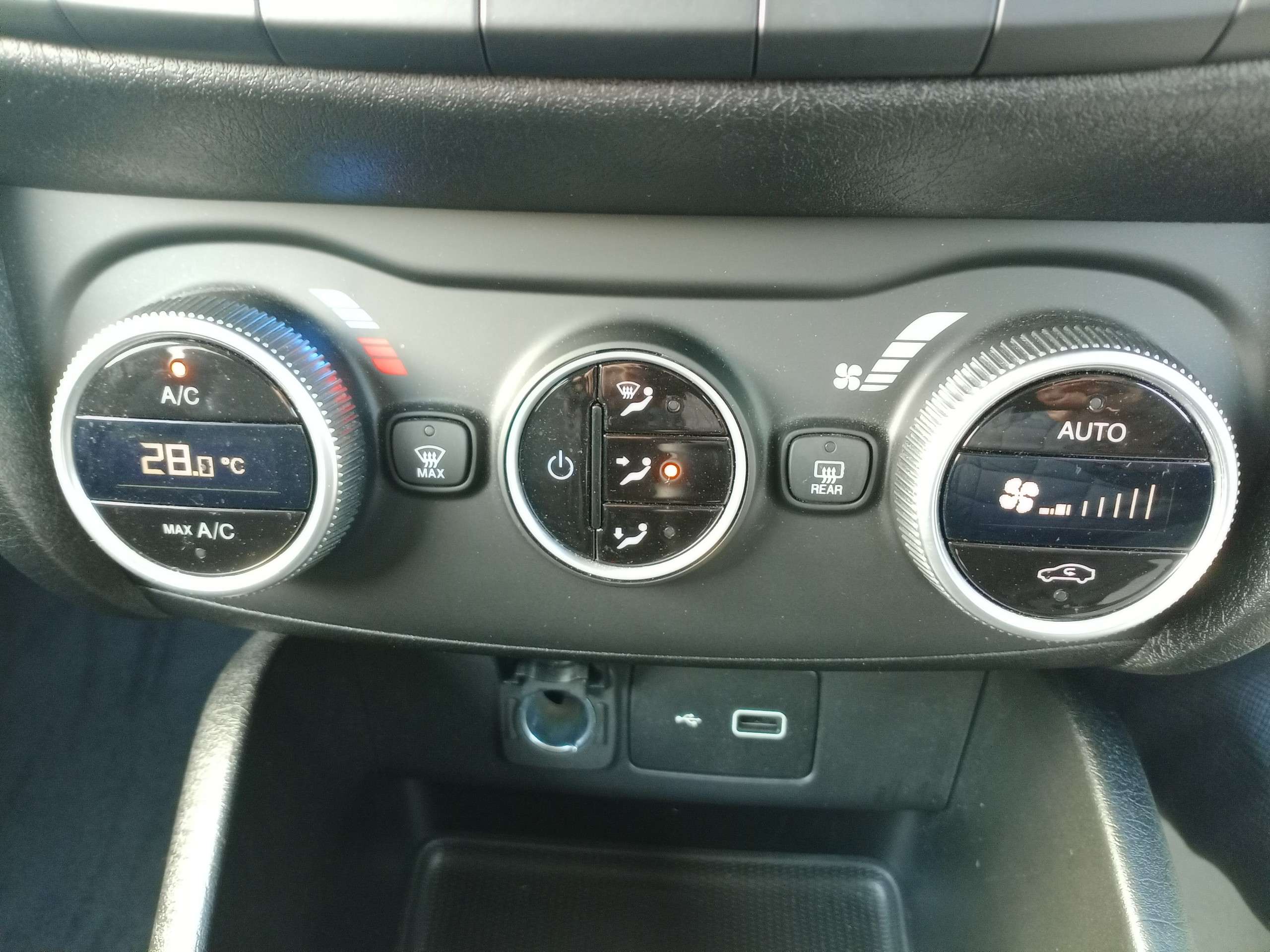 2023 FIAT TIPO 2023 FIAT TIPO